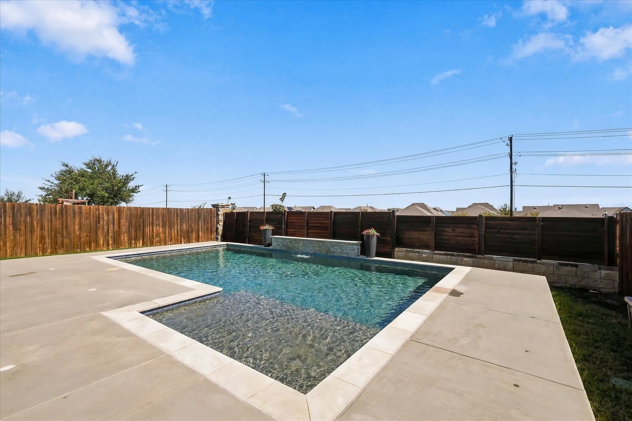 Single Family Residence For Sale in Denton County , 2804 Ainsworth Road, Aubrey, Texas 76227, 3 Bedroom, 2 Bathroom, 2 Garage spaces, 1,882 Sqft, built in 2019, mls#21397804, Real Estate Agent in Aubrey, Homes For Sale in Denton county, Homes For Sale in Aubrey, Realtor in Aubrey Texas, Real Estate Brokerage Independent Realty Texas, Luminita Cordes Realtor