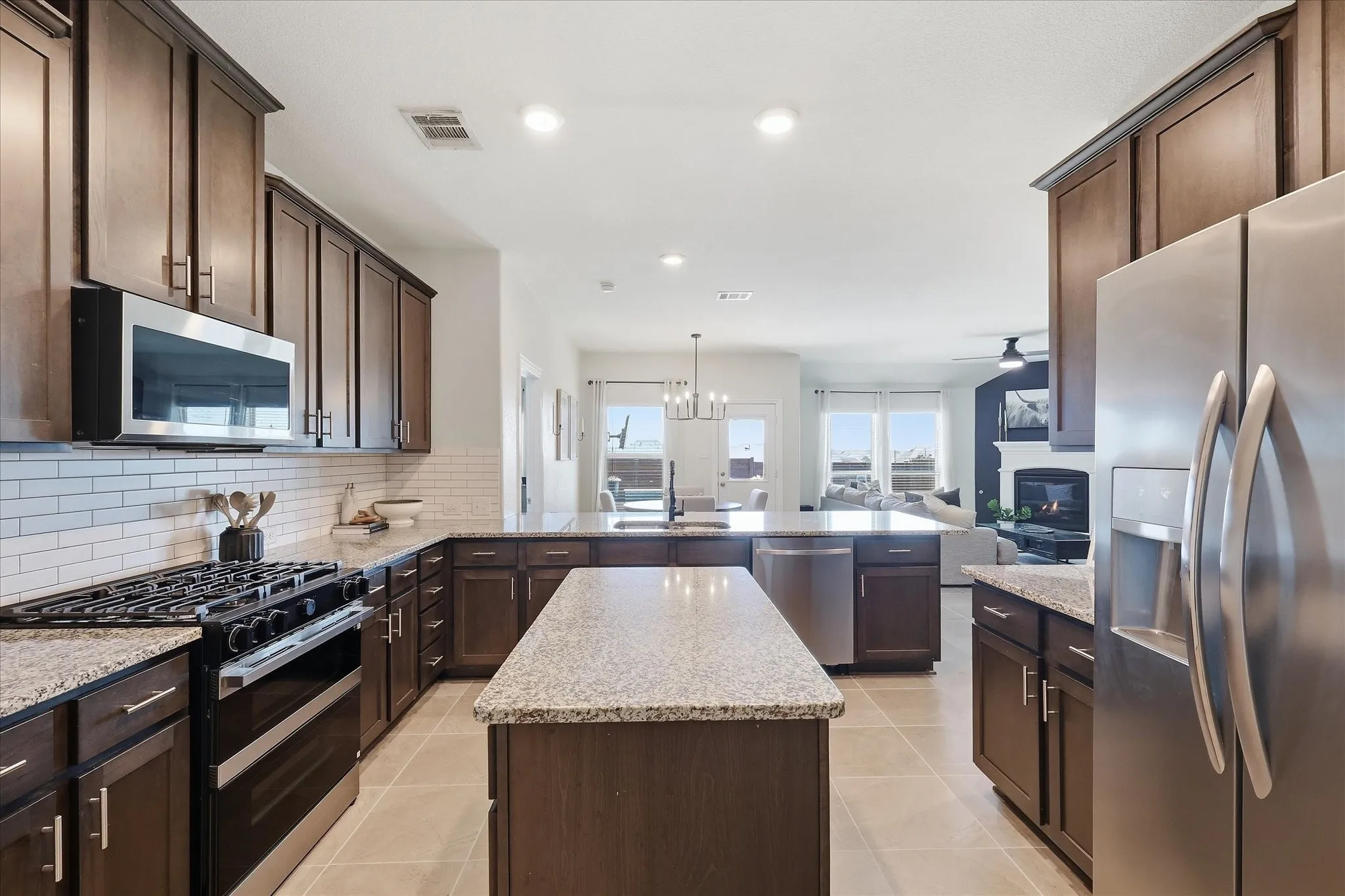 Single Family Residence For Sale in Denton County , 2804 Ainsworth Road, Aubrey, Texas 76227, 3 Bedroom, 2 Bathroom, 2 Garage spaces, 1,882 Sqft, built in 2019, mls#21397804, Real Estate Agent in Aubrey, Homes For Sale in Denton county, Homes For Sale in Aubrey, Realtor in Aubrey Texas, Real Estate Brokerage Independent Realty Texas, Luminita Cordes Realtor