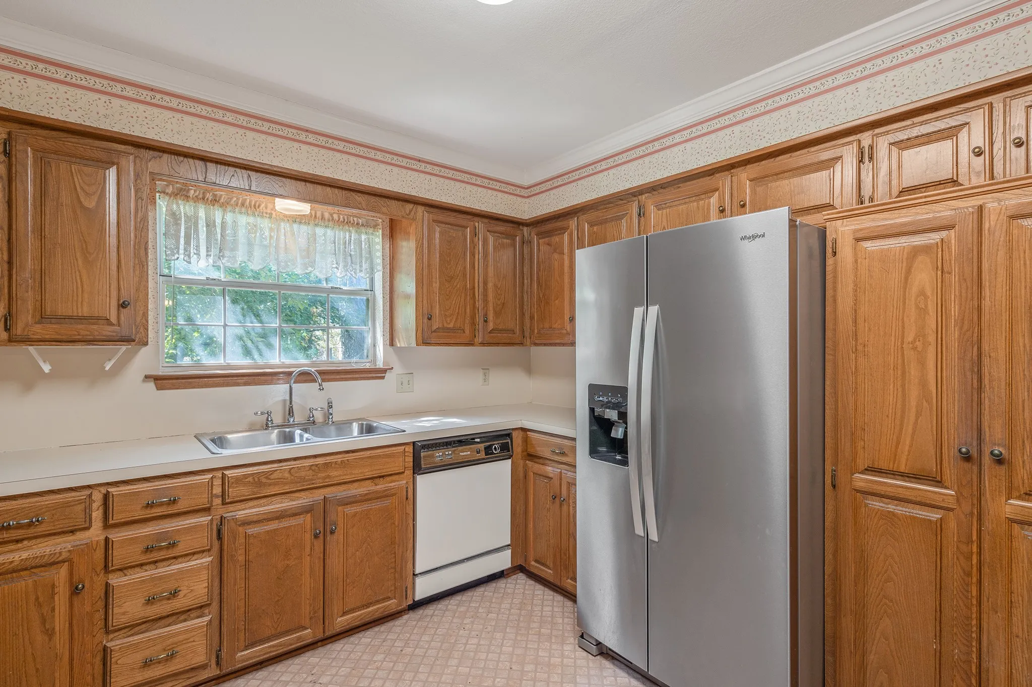 Single Family Residence For Sale in Hunt County , 329 Jamie Way, Greenville, Texas 75402, 3 Bedroom, 2 Bathroom, 2 Garage spaces, 1,958 Sqft, built in 1992, mls#21396930, Real Estate Agent in Greenville, Homes For Sale in Hunt county, Homes For Sale in Greenville, Realtor in Greenville Texas, Real Estate Brokerage Independent Realty Texas, Luminita Cordes Realtor