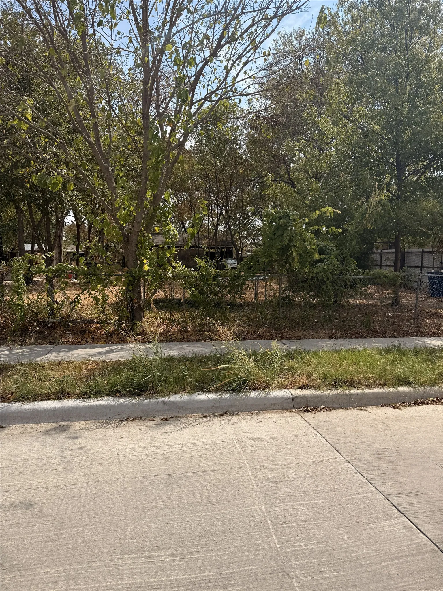 Unimproved Land For Sale in Dallas County , 3512 Abilene Street, Dallas, Texas 75212, 0, 0, Garage spaces, 0 Sqft, built in 0, mls#21394524, Real Estate Agent in Dallas, Homes For Sale in Dallas county, Homes For Sale in Dallas, Realtor in Dallas Texas, Real Estate Brokerage Independent Realty Texas, Luminita Cordes Realtor
