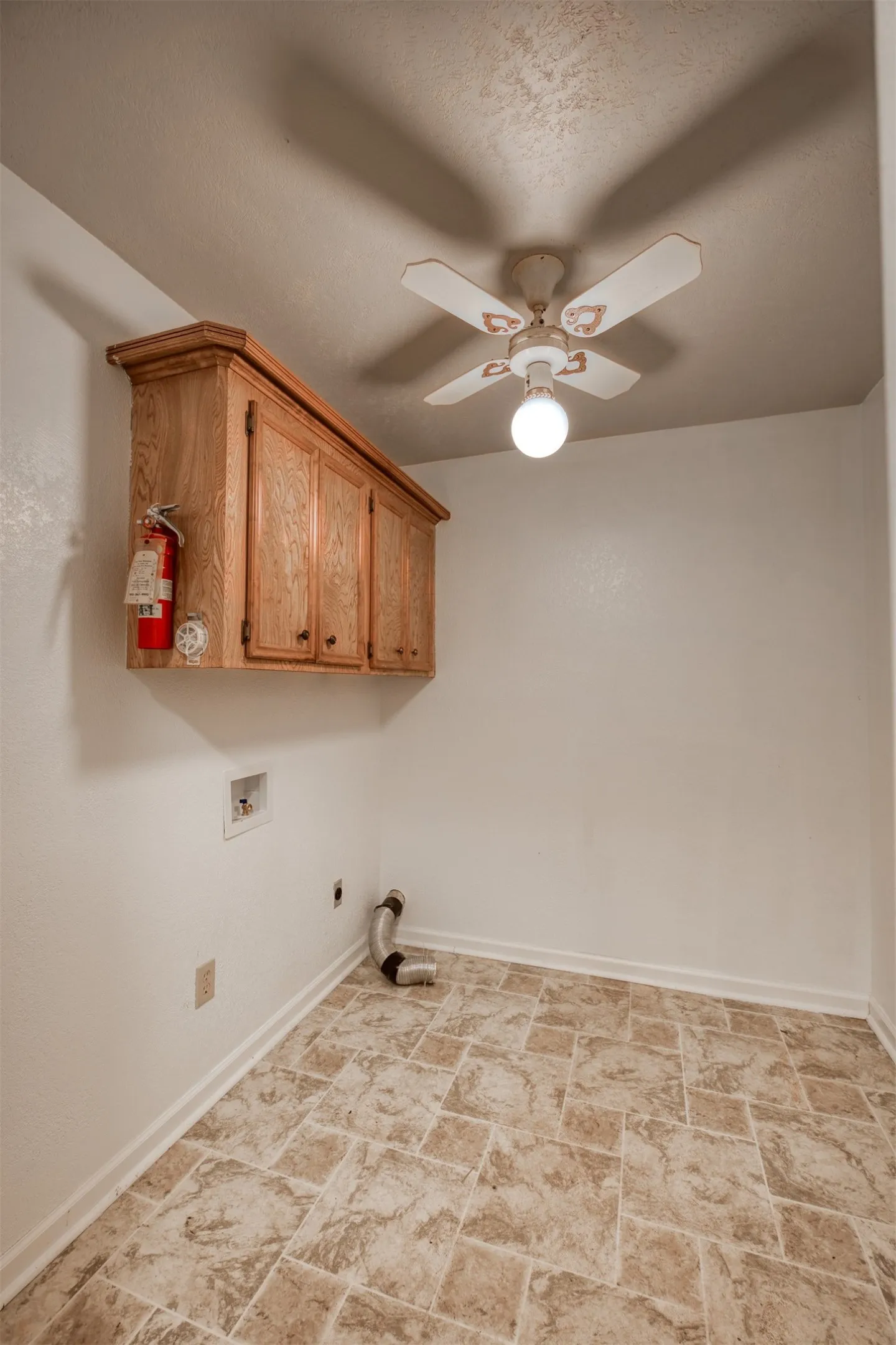 Single Family Residence For Sale in Anderson County , 1690 An County Road 359, Palestine, Texas 75803, 3 Bedroom, 2 Bathroom, 2 Garage spaces, 1,668 Sqft, built in 1985, mls#21397786, Real Estate Agent in Palestine, Homes For Sale in Anderson county, Homes For Sale in Palestine, Realtor in Palestine Texas, Real Estate Brokerage Independent Realty Texas, Luminita Cordes Realtor
