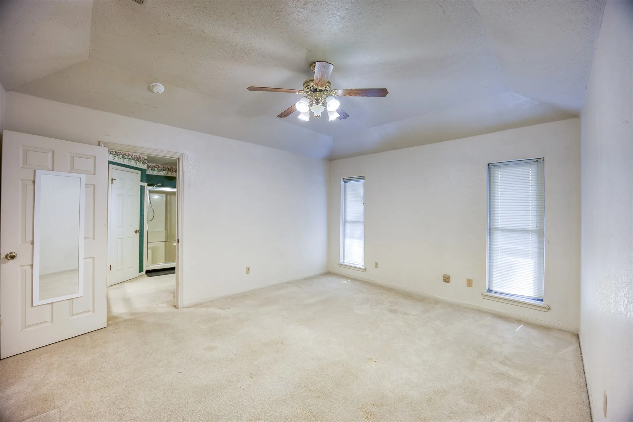 Single Family Residence For Sale in Anderson County , 1690 An County Road 359, Palestine, Texas 75803, 3 Bedroom, 2 Bathroom, 2 Garage spaces, 1,668 Sqft, built in 1985, mls#21397786, Real Estate Agent in Palestine, Homes For Sale in Anderson county, Homes For Sale in Palestine, Realtor in Palestine Texas, Real Estate Brokerage Independent Realty Texas, Luminita Cordes Realtor
