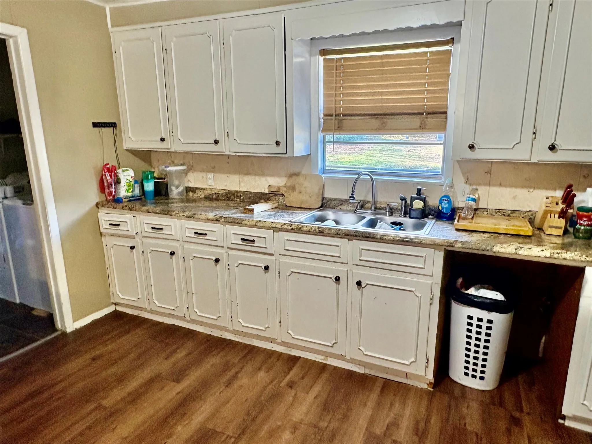 Single Family Residence For Sale in Hopkins County , 416 Ross Street E, Sulphur Springs, Texas 75482, 3 Bedroom, 2 Bathroom, Garage spaces, 1,540 Sqft, built in 1963, mls#21397404, Real Estate Agent in Sulphur Springs, Homes For Sale in Hopkins county, Homes For Sale in Sulphur Springs, Realtor in Sulphur Springs Texas, Real Estate Brokerage Independent Realty Texas, Luminita Cordes Realtor