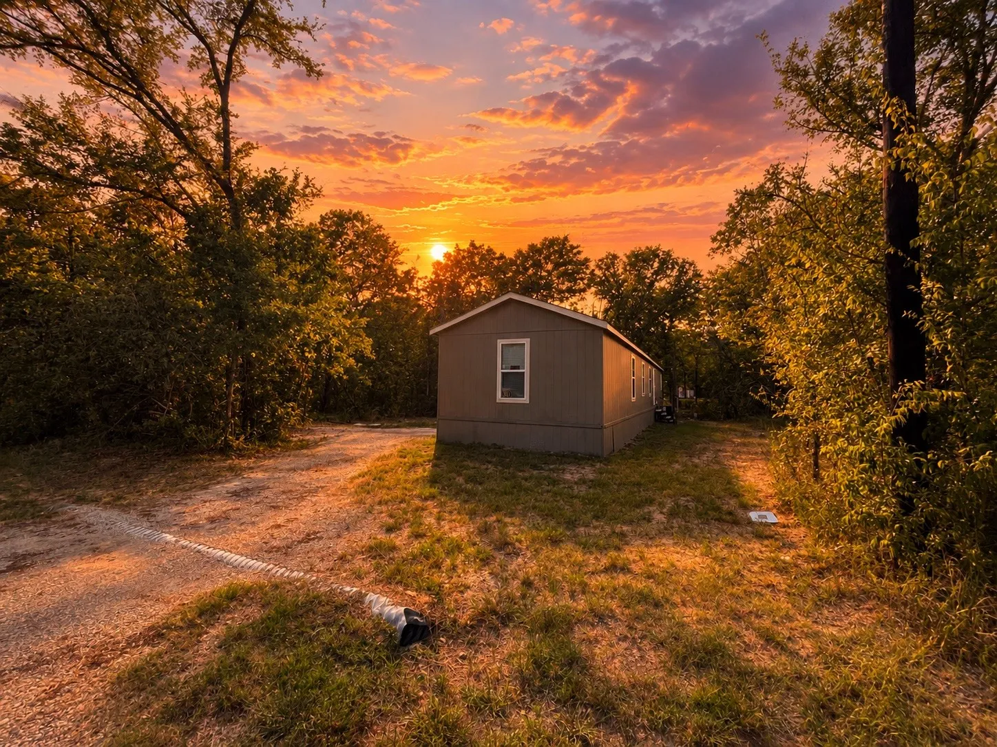 Mobile Home For Sale in Henderson County , 104 Kanawka Street, Mabank, Texas 75156, 3 Bedroom, 2 Bathroom, Garage spaces, 1,152 Sqft, built in 2023, mls#21397789, Real Estate Agent in Mabank, Homes For Sale in Henderson county, Homes For Sale in Mabank, Realtor in Mabank Texas, Real Estate Brokerage Independent Realty Texas, Luminita Cordes Realtor