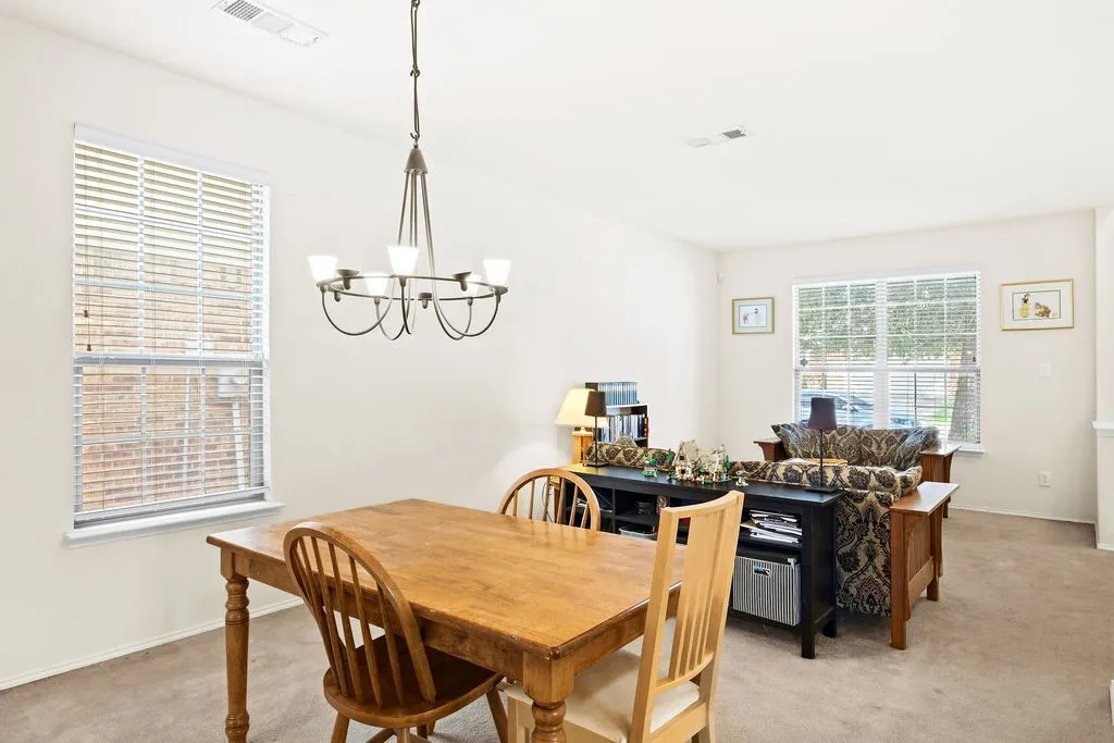 Single Family Residence For Sale in Tarrant County , 5012 Meridian Lane, Fort Worth, Texas 76244, 4 Bedroom, 3 Bathroom, 2 Garage spaces, 3,347 Sqft, built in 2002, mls#21390471, Real Estate Agent in Fort Worth, Homes For Sale in Tarrant county, Homes For Sale in Fort Worth, Realtor in Fort Worth Texas, Real Estate Brokerage Independent Realty Texas, Luminita Cordes Realtor