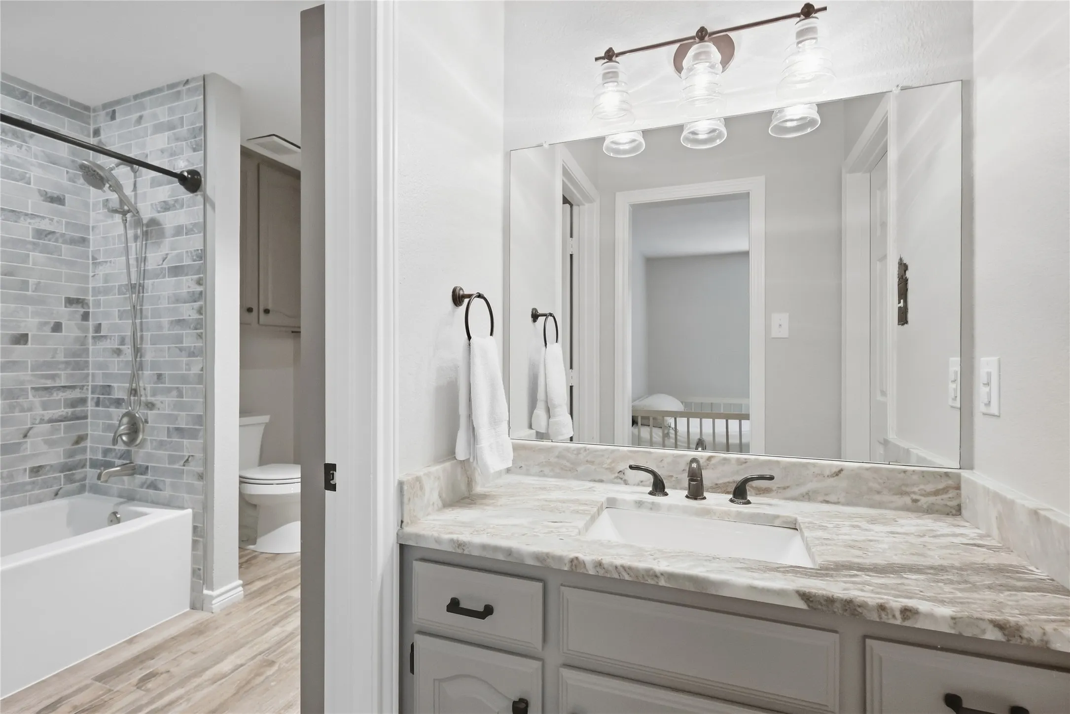 Single Family Residence For Sale in Collin County , 1201 E Stone Road, Wylie, Texas 75098, 3 Bedroom, 3 Bathroom, 3 Garage spaces, 2,843 Sqft, built in 1986, mls#21393089, Real Estate Agent in Wylie, Homes For Sale in Collin county, Homes For Sale in Wylie, Realtor in Wylie Texas, Real Estate Brokerage Independent Realty Texas, Luminita Cordes Realtor