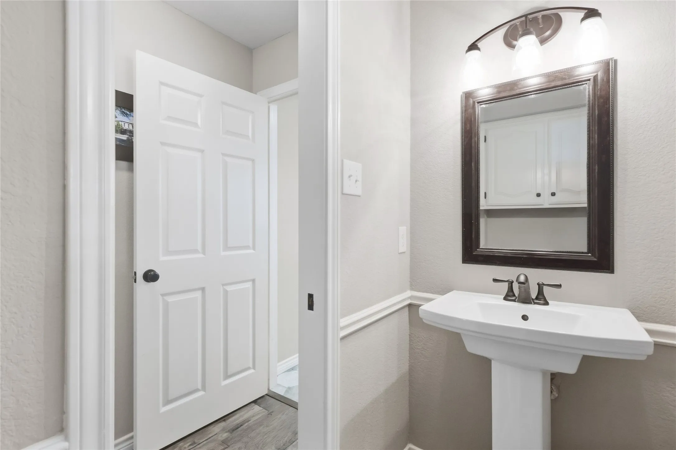 Single Family Residence For Sale in Collin County , 1201 E Stone Road, Wylie, Texas 75098, 3 Bedroom, 3 Bathroom, 3 Garage spaces, 2,843 Sqft, built in 1986, mls#21393089, Real Estate Agent in Wylie, Homes For Sale in Collin county, Homes For Sale in Wylie, Realtor in Wylie Texas, Real Estate Brokerage Independent Realty Texas, Luminita Cordes Realtor