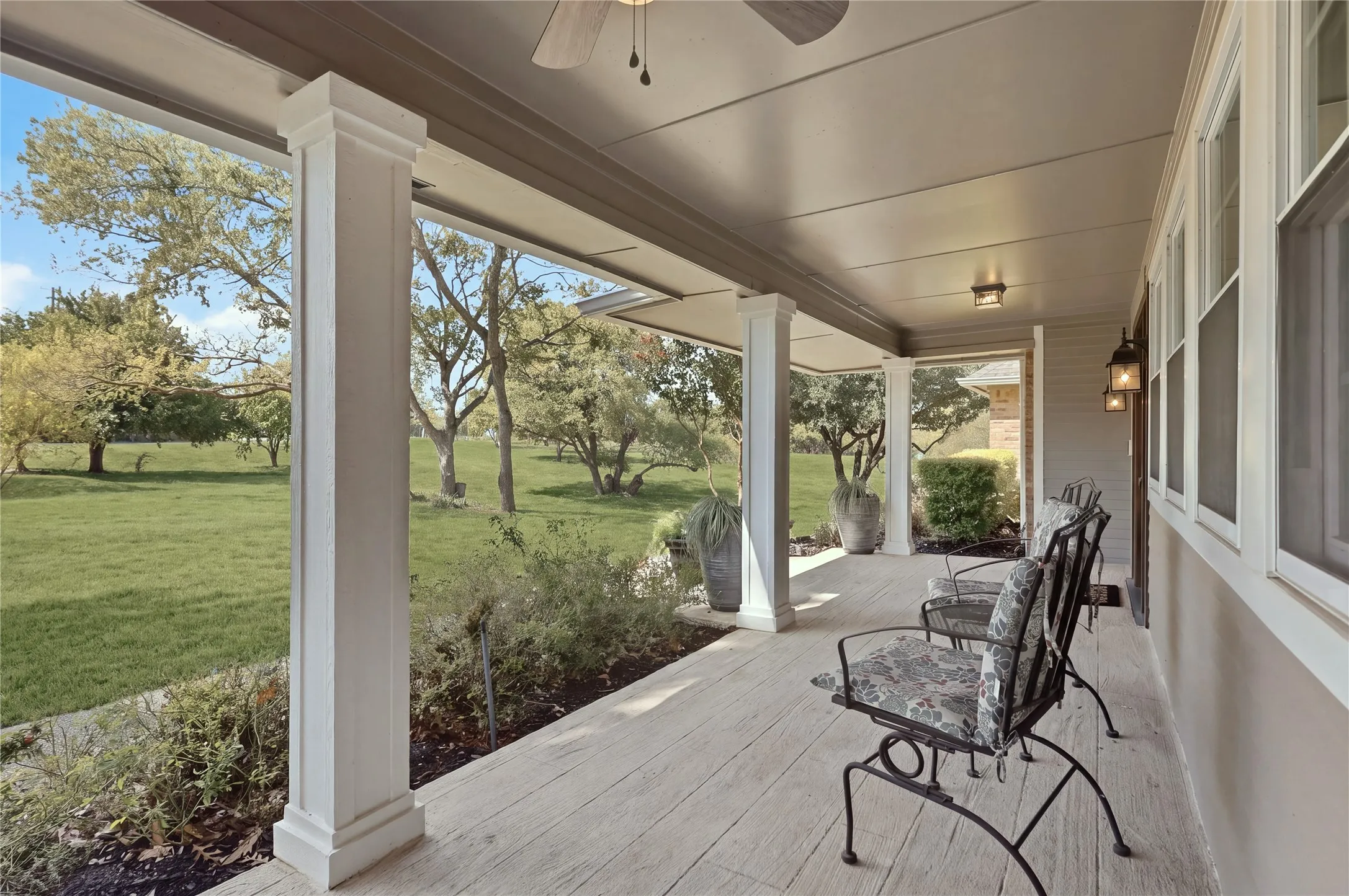 Single Family Residence For Sale in Collin County , 1201 E Stone Road, Wylie, Texas 75098, 3 Bedroom, 3 Bathroom, 3 Garage spaces, 2,843 Sqft, built in 1986, mls#21393089, Real Estate Agent in Wylie, Homes For Sale in Collin county, Homes For Sale in Wylie, Realtor in Wylie Texas, Real Estate Brokerage Independent Realty Texas, Luminita Cordes Realtor