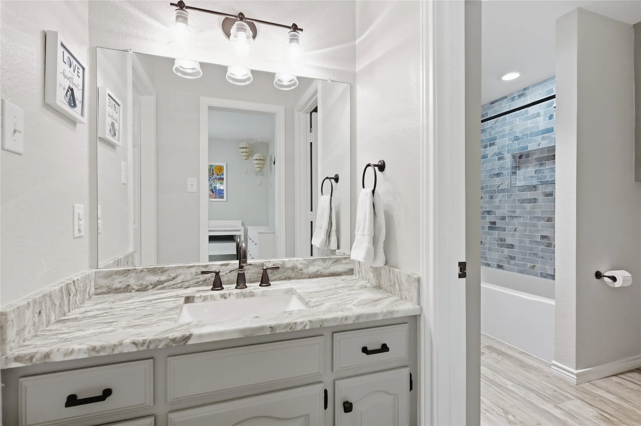 Single Family Residence For Sale in Collin County , 1201 E Stone Road, Wylie, Texas 75098, 3 Bedroom, 3 Bathroom, 3 Garage spaces, 2,843 Sqft, built in 1986, mls#21393089, Real Estate Agent in Wylie, Homes For Sale in Collin county, Homes For Sale in Wylie, Realtor in Wylie Texas, Real Estate Brokerage Independent Realty Texas, Luminita Cordes Realtor