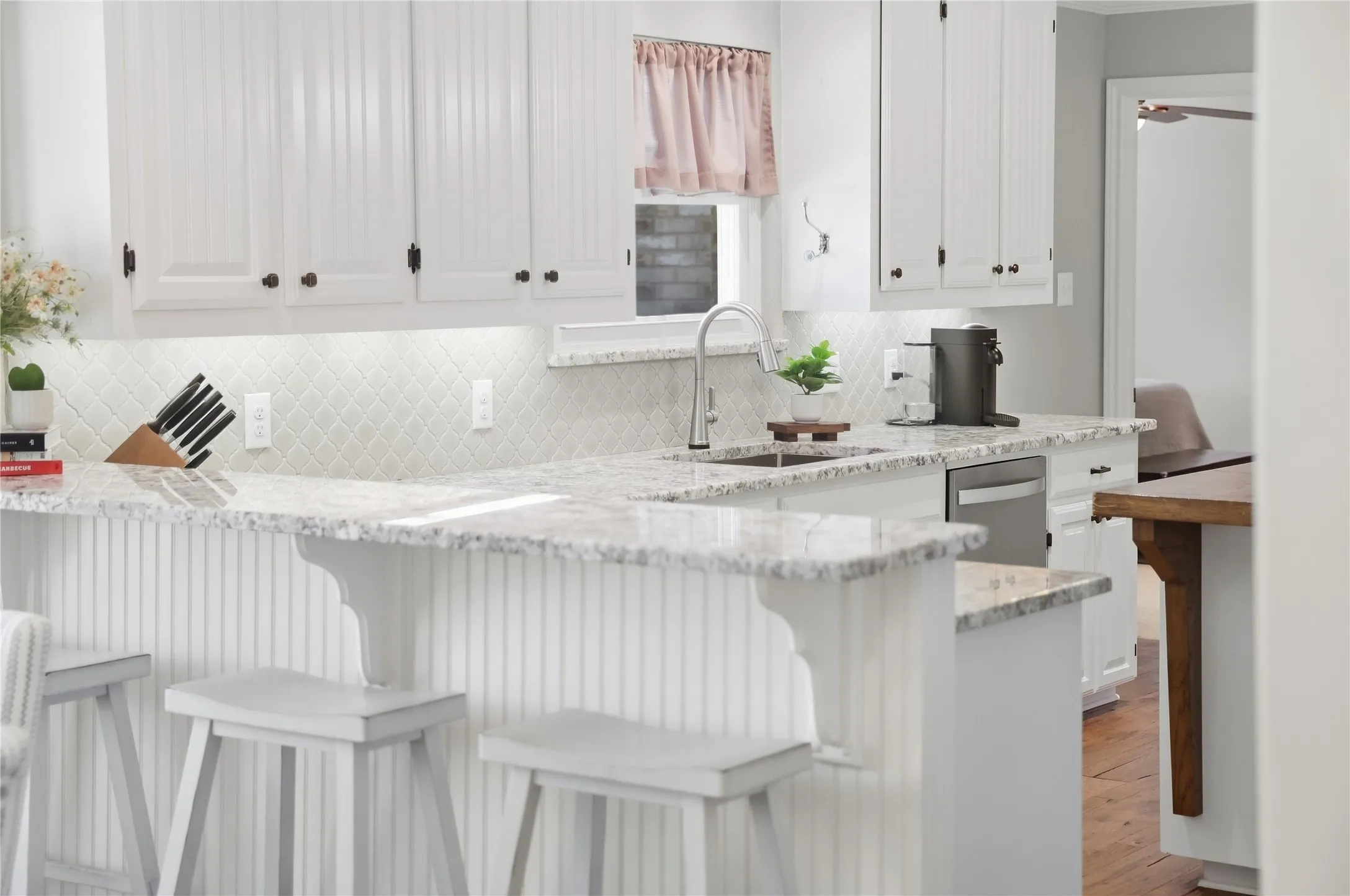 Single Family Residence For Sale in Collin County , 1201 E Stone Road, Wylie, Texas 75098, 3 Bedroom, 3 Bathroom, 3 Garage spaces, 2,843 Sqft, built in 1986, mls#21393089, Real Estate Agent in Wylie, Homes For Sale in Collin county, Homes For Sale in Wylie, Realtor in Wylie Texas, Real Estate Brokerage Independent Realty Texas, Luminita Cordes Realtor