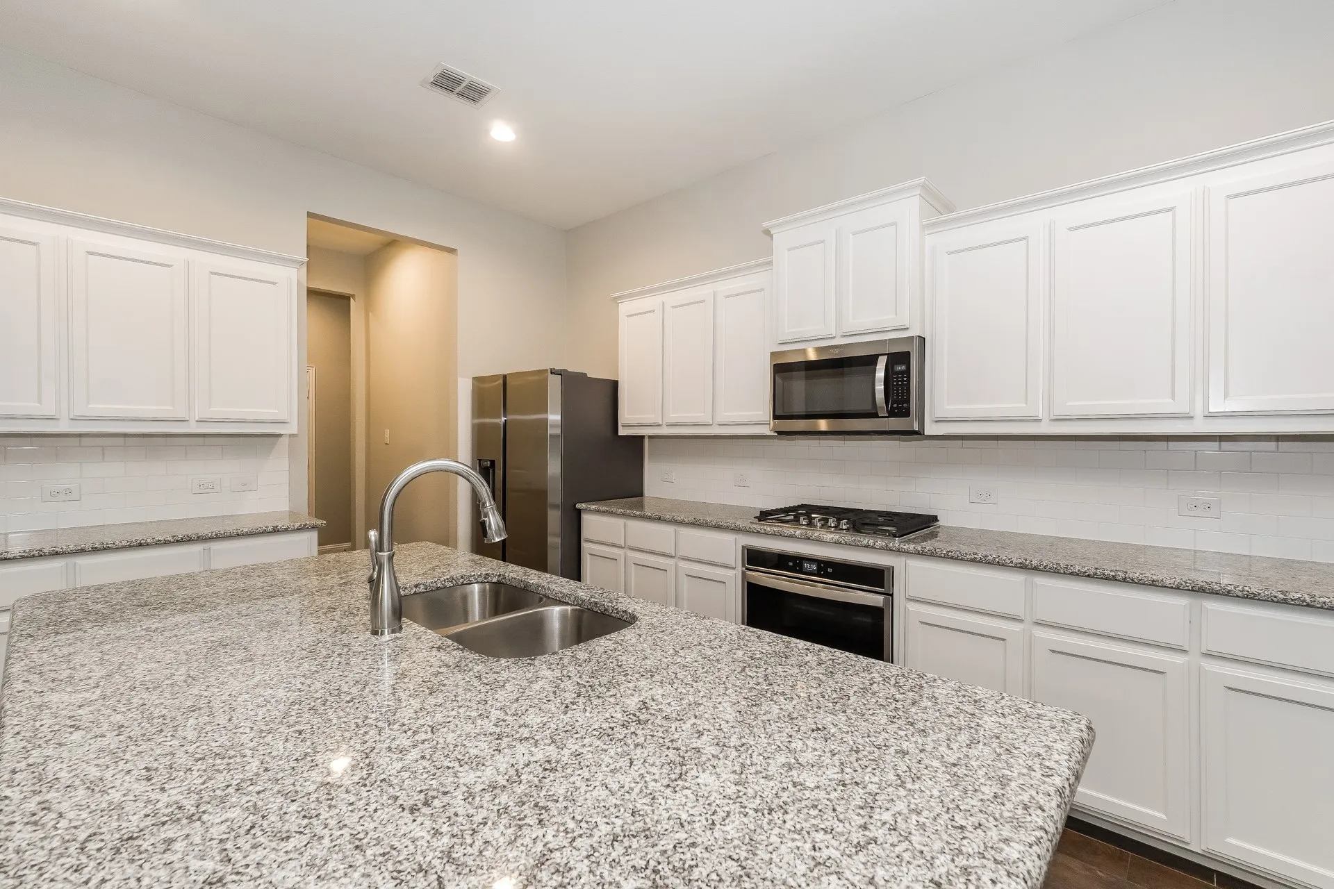 Single Family Residence For Rent in Parker County , 701 Brody Trail, Weatherford, Texas 76008, 4 Bedroom, 3 Bathroom, 2 Garage spaces, 2,639 Sqft, built in 2020, mls#21397846, Real Estate Agent in Weatherford, Homes For Rent in Parker county, Homes For Rent in Weatherford, Realtor in Weatherford Texas, Real Estate Brokerage Independent Realty Texas, Luminita Cordes Realtor
