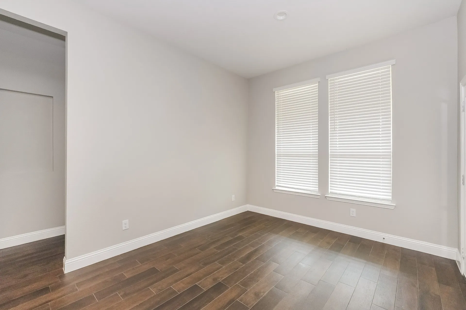 Single Family Residence For Rent in Parker County , 701 Brody Trail, Weatherford, Texas 76008, 4 Bedroom, 3 Bathroom, 2 Garage spaces, 2,639 Sqft, built in 2020, mls#21397846, Real Estate Agent in Weatherford, Homes For Rent in Parker county, Homes For Rent in Weatherford, Realtor in Weatherford Texas, Real Estate Brokerage Independent Realty Texas, Luminita Cordes Realtor