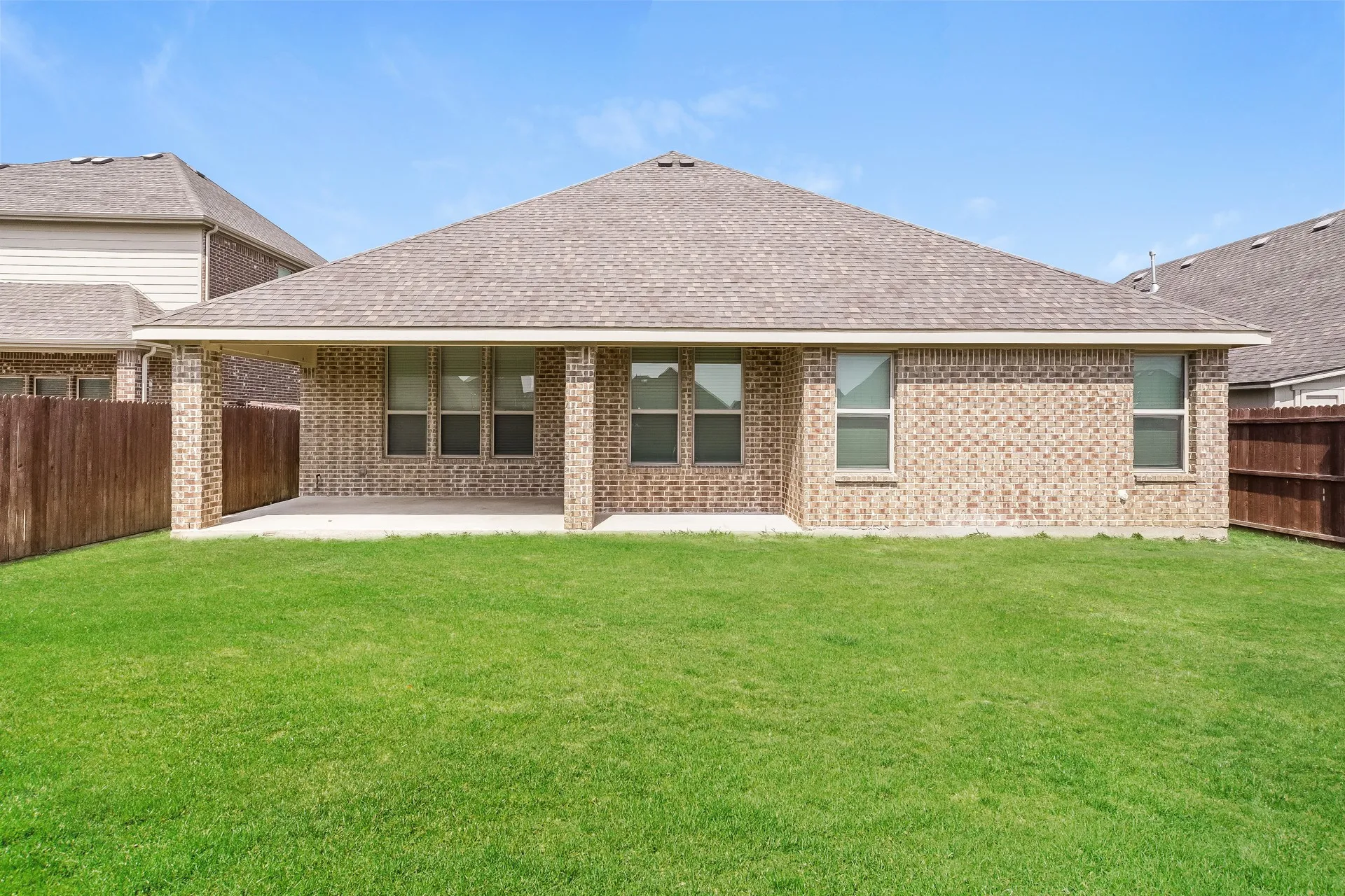 Single Family Residence For Rent in Parker County , 701 Brody Trail, Weatherford, Texas 76008, 4 Bedroom, 3 Bathroom, 2 Garage spaces, 2,639 Sqft, built in 2020, mls#21397846, Real Estate Agent in Weatherford, Homes For Rent in Parker county, Homes For Rent in Weatherford, Realtor in Weatherford Texas, Real Estate Brokerage Independent Realty Texas, Luminita Cordes Realtor