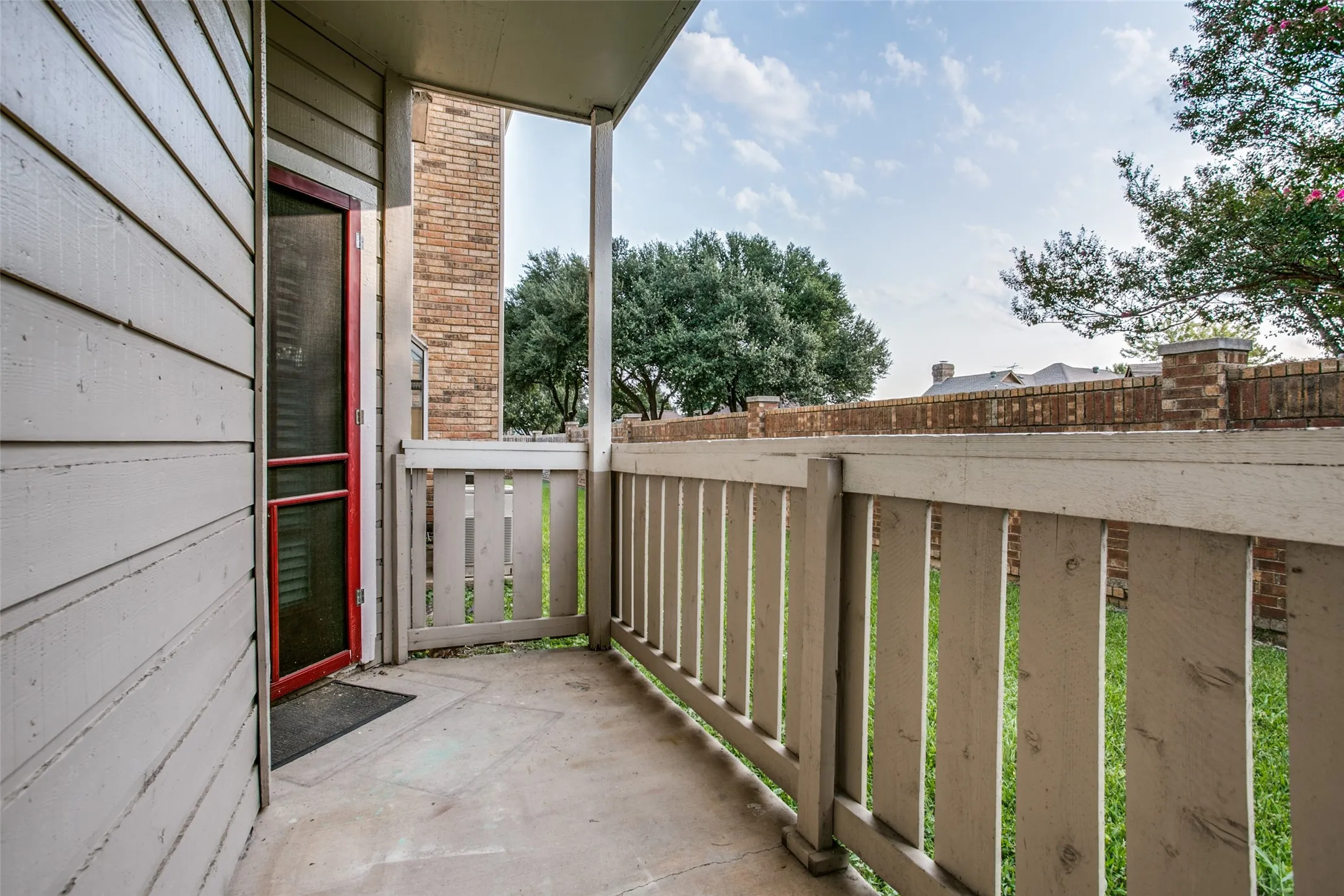 Condominium For Rent in Collin County , 1700 Amelia Court 313, Plano, Texas 75075, 2 Bedroom, 2 Bathroom, Garage spaces, 879 Sqft, built in 1984, mls#21397603, Real Estate Agent in Plano, Homes For Rent in Collin county, Homes For Rent in Plano, Realtor in Plano Texas, Real Estate Brokerage Independent Realty Texas, Luminita Cordes Realtor