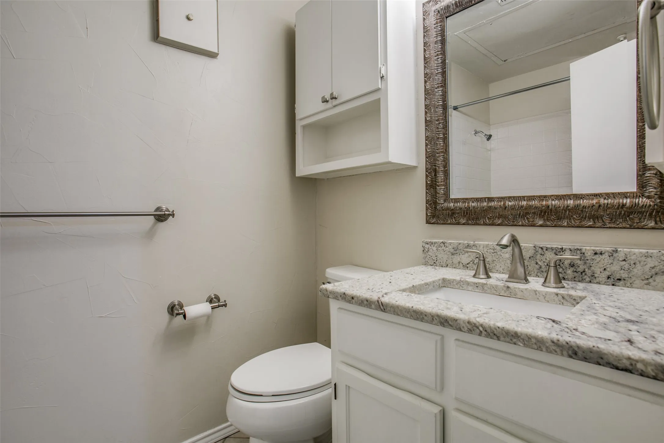 Condominium For Rent in Collin County , 1700 Amelia Court 313, Plano, Texas 75075, 2 Bedroom, 2 Bathroom, Garage spaces, 879 Sqft, built in 1984, mls#21397603, Real Estate Agent in Plano, Homes For Rent in Collin county, Homes For Rent in Plano, Realtor in Plano Texas, Real Estate Brokerage Independent Realty Texas, Luminita Cordes Realtor