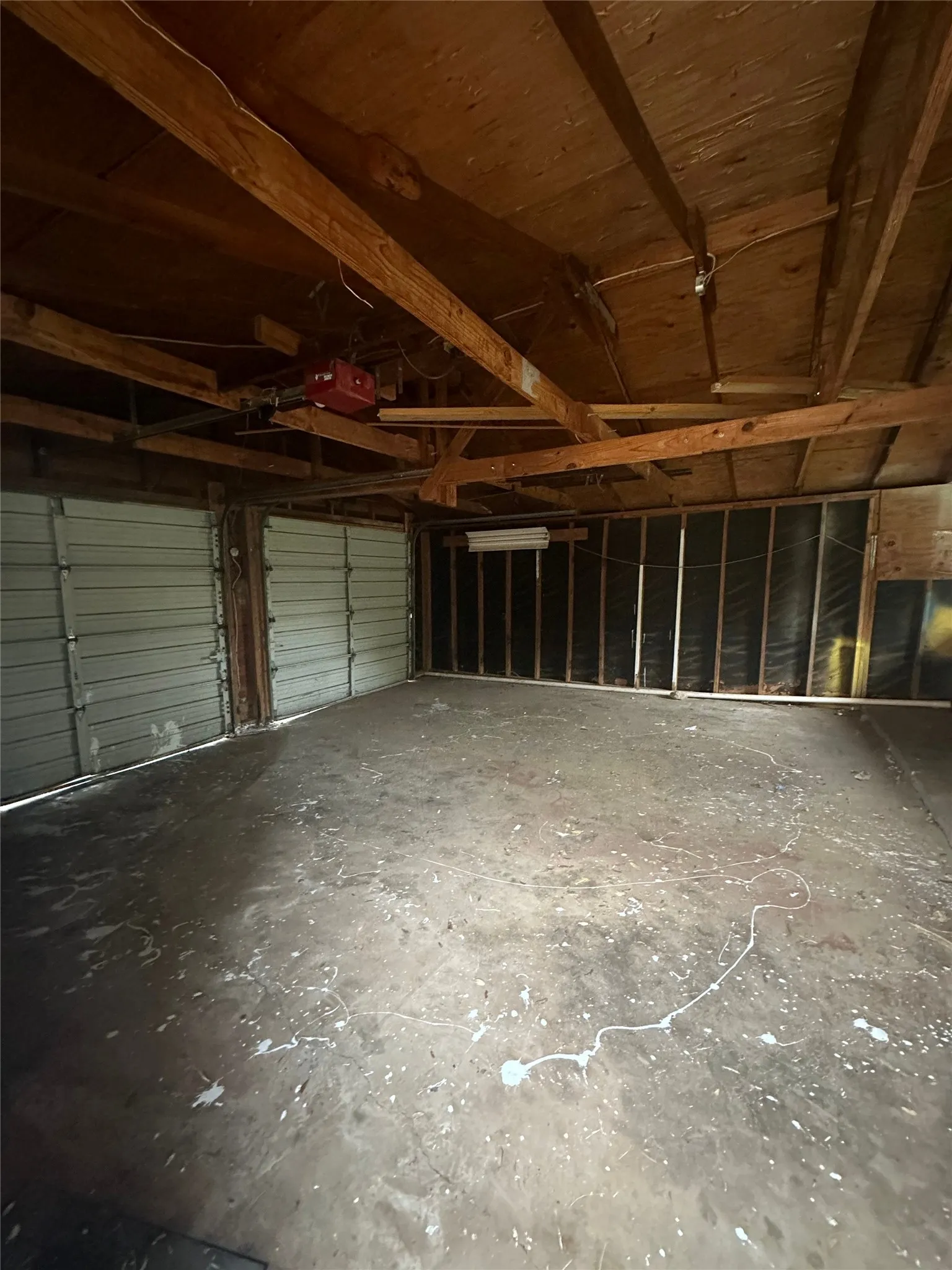 Single Family Residence For Rent in Taylor County , 401 S Jefferson Drive, Abilene, Texas 79605, 3 Bedroom, 2 Bathroom, 2 Garage spaces, 1,857 Sqft, built in 1954, mls#21397856, Real Estate Agent in Abilene, Homes For Rent in Taylor county, Homes For Rent in Abilene, Realtor in Abilene Texas, Real Estate Brokerage Independent Realty Texas, Luminita Cordes Realtor