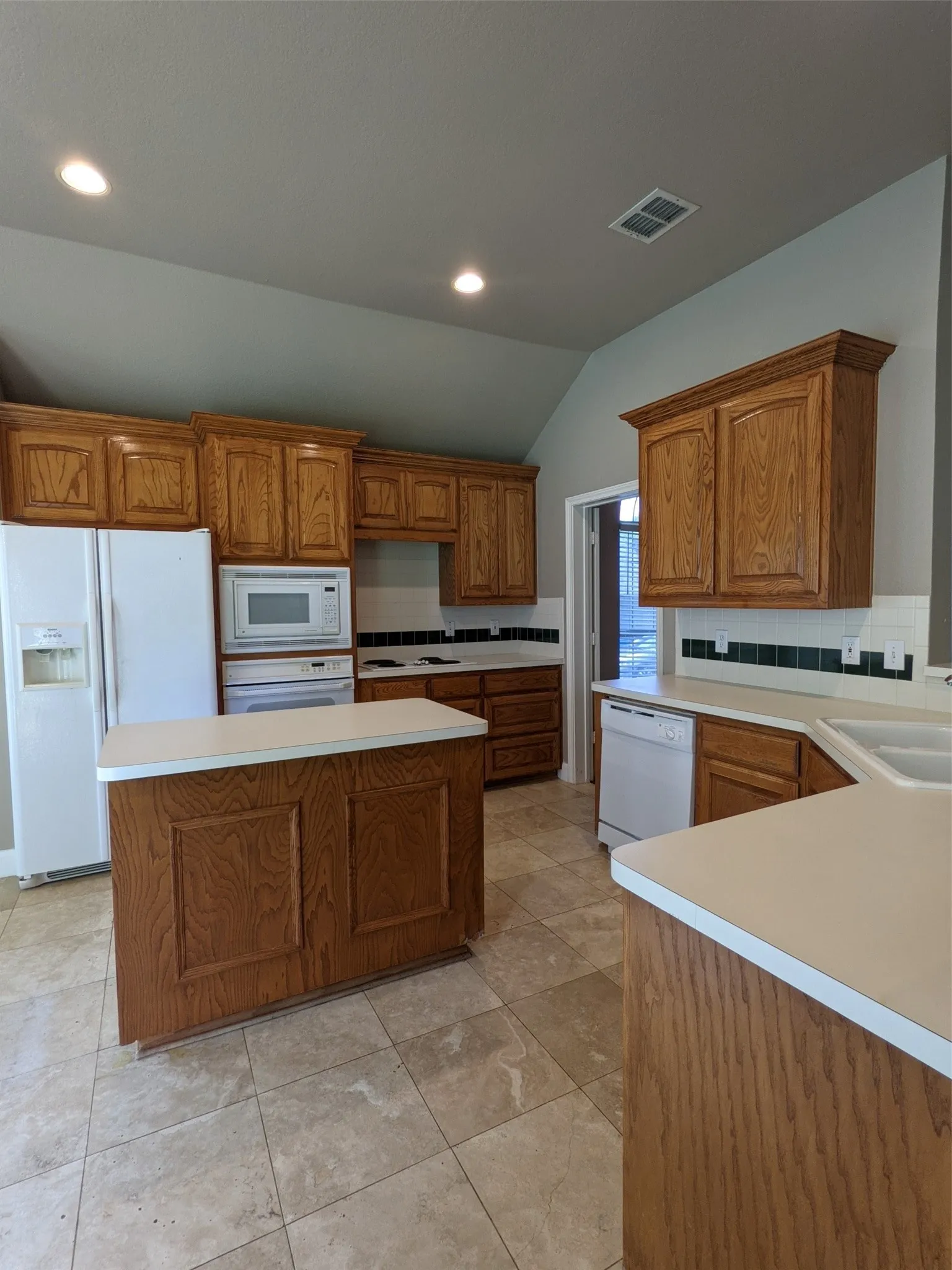 Single Family Residence For Rent in Denton County , 310 Chisholm Trail, Argyle, Texas 76226, 4 Bedroom, 2 Bathroom, 2 Garage spaces, 2,402 Sqft, built in 1997, mls#21397862, Real Estate Agent in Argyle, Homes For Rent in Denton county, Homes For Rent in Argyle, Realtor in Argyle Texas, Real Estate Brokerage Independent Realty Texas, Luminita Cordes Realtor