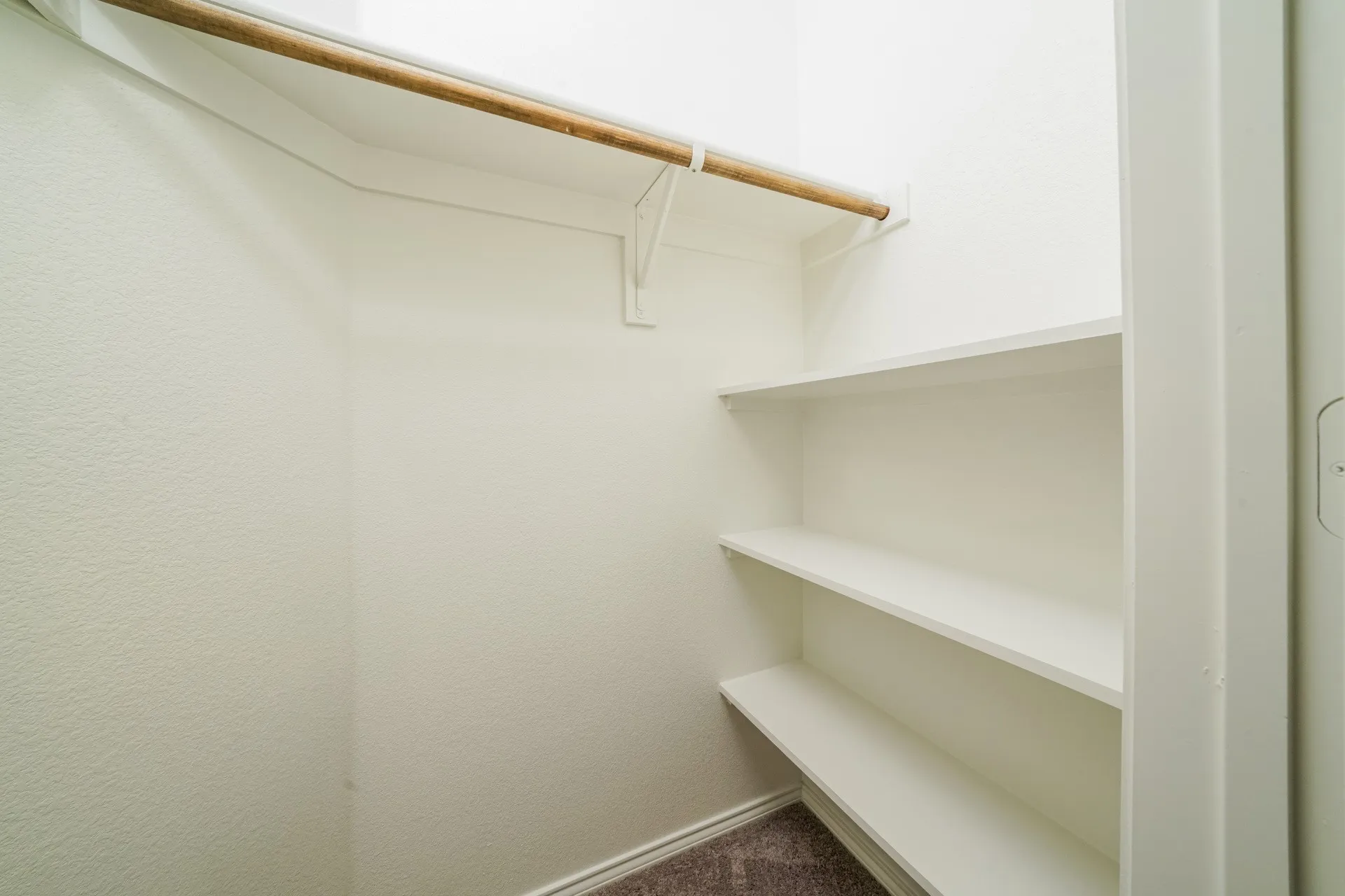 Single Family Residence For Rent in Denton County , 713 Jonius Creek Drive, Little Elm, Texas 75068, 3 Bedroom, 2 Bathroom, 2 Garage spaces, 2,154 Sqft, built in 2017, mls#21397870, Real Estate Agent in Little Elm, Homes For Rent in Denton county, Homes For Rent in Little Elm, Realtor in Little Elm Texas, Real Estate Brokerage Independent Realty Texas, Luminita Cordes Realtor