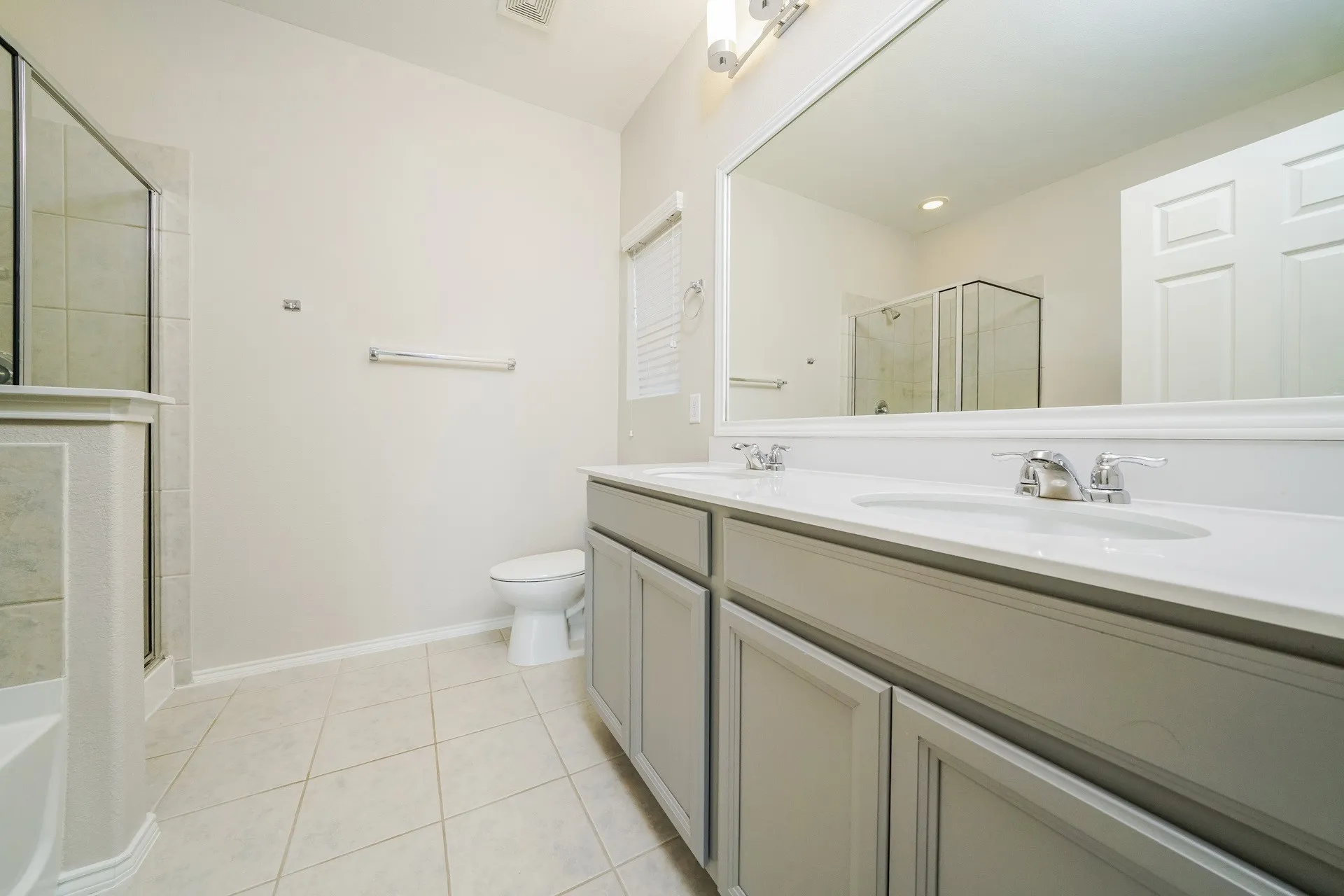 Single Family Residence For Rent in Denton County , 713 Jonius Creek Drive, Little Elm, Texas 75068, 3 Bedroom, 2 Bathroom, 2 Garage spaces, 2,154 Sqft, built in 2017, mls#21397870, Real Estate Agent in Little Elm, Homes For Rent in Denton county, Homes For Rent in Little Elm, Realtor in Little Elm Texas, Real Estate Brokerage Independent Realty Texas, Luminita Cordes Realtor