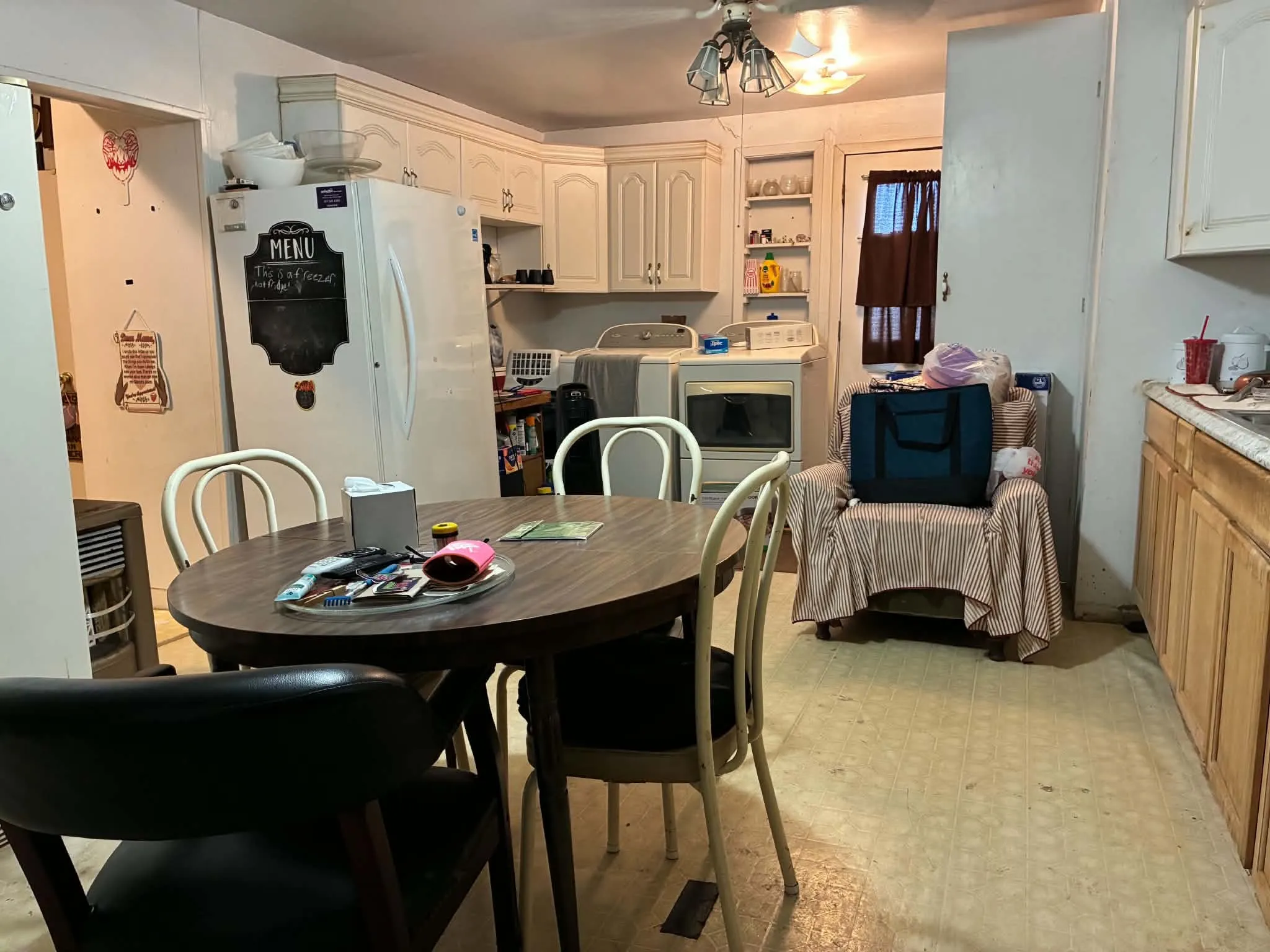 Single Family Residence For Sale in Palo Pinto County , 315 Martin Luther King Jr Street, Mineral Wells, Texas 76067, 2 Bedroom, 1 Bathroom, 1 Garage spaces, 1,942 Sqft, built in 1960, mls#21397591, Real Estate Agent in Mineral Wells, Homes For Sale in Palo Pinto county, Homes For Sale in Mineral Wells, Realtor in Mineral Wells Texas, Real Estate Brokerage Independent Realty Texas, Luminita Cordes Realtor