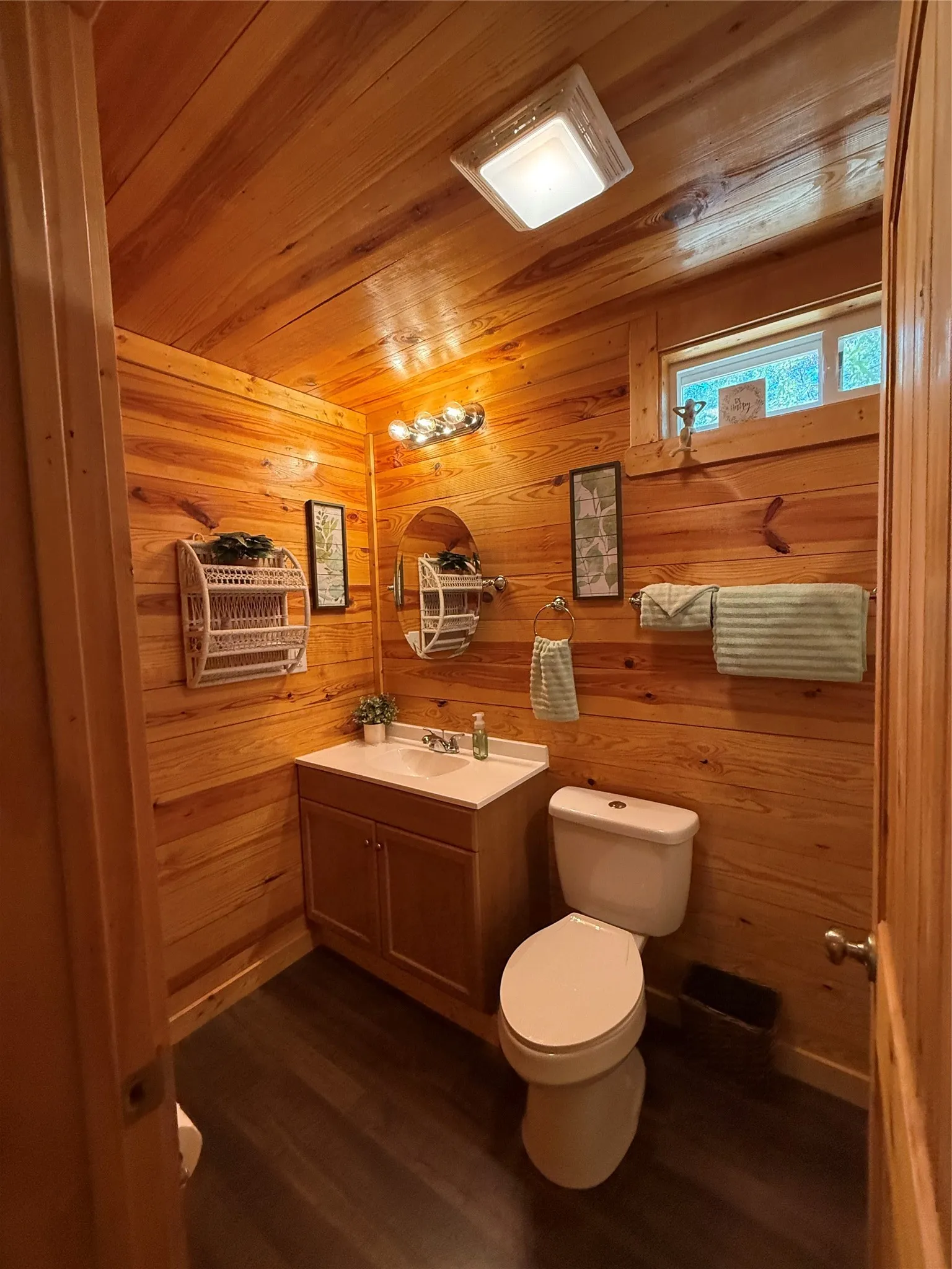 Single Family Residence For Sale in Wood County , 927 Indian Gap, Quitman, Texas 75783, 2 Bedroom, 2 Bathroom, Garage spaces, 750 Sqft, built in 2020, mls#21397794, Real Estate Agent in Quitman, Homes For Sale in Wood county, Homes For Sale in Quitman, Realtor in Quitman Texas, Real Estate Brokerage Independent Realty Texas, Luminita Cordes Realtor
