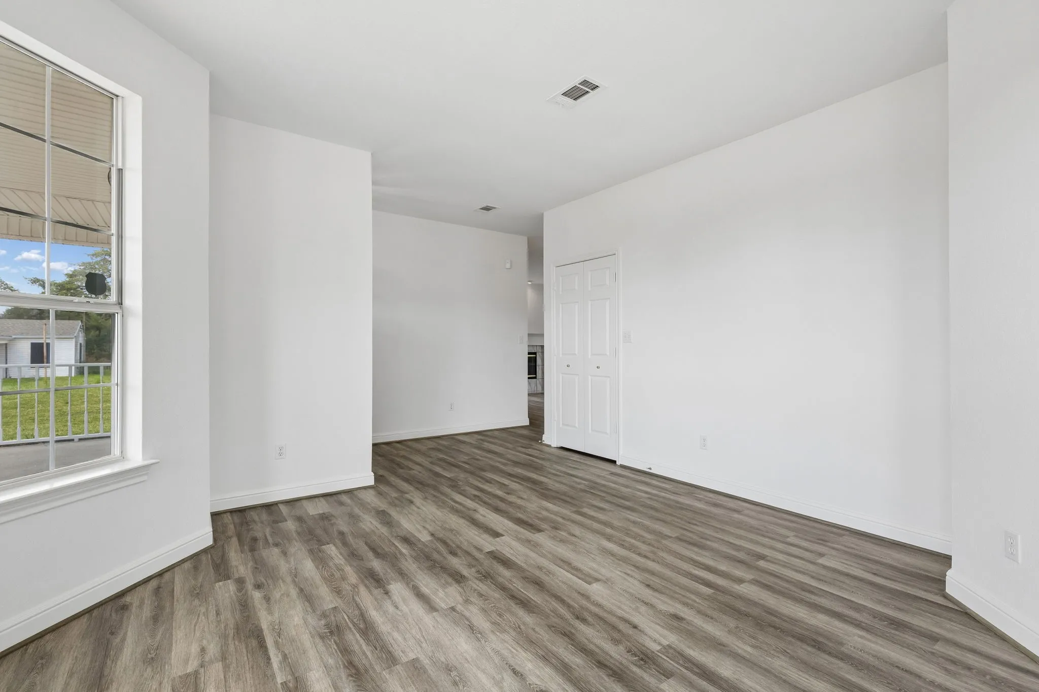 Looking back towards entry foyer area