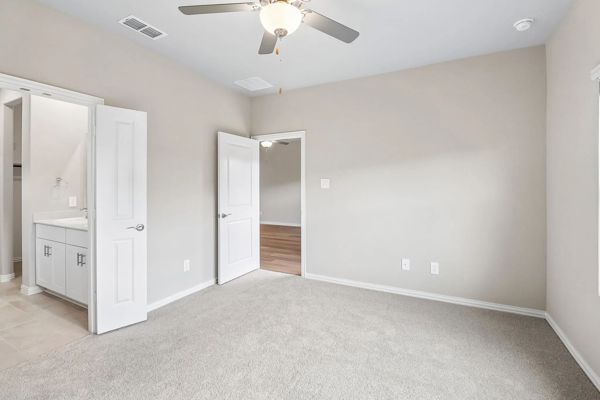 Photo is not of the actual home, but is an inspirational photo of builder’s model home and may depict options, furnishings, and/or decorator features that are not included.