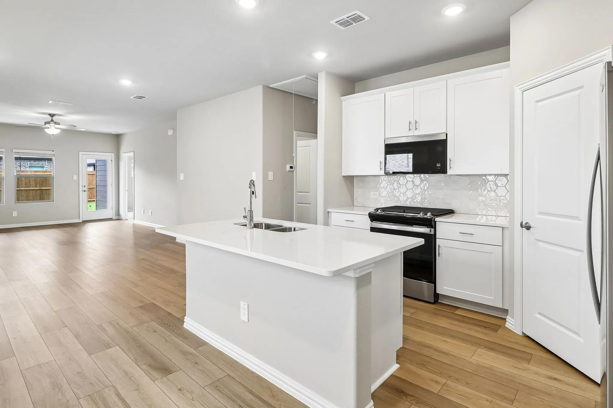 Photo is not of the actual home, but is an inspirational photo of builder’s model home and may depict options, furnishings, and/or decorator features that are not included.
