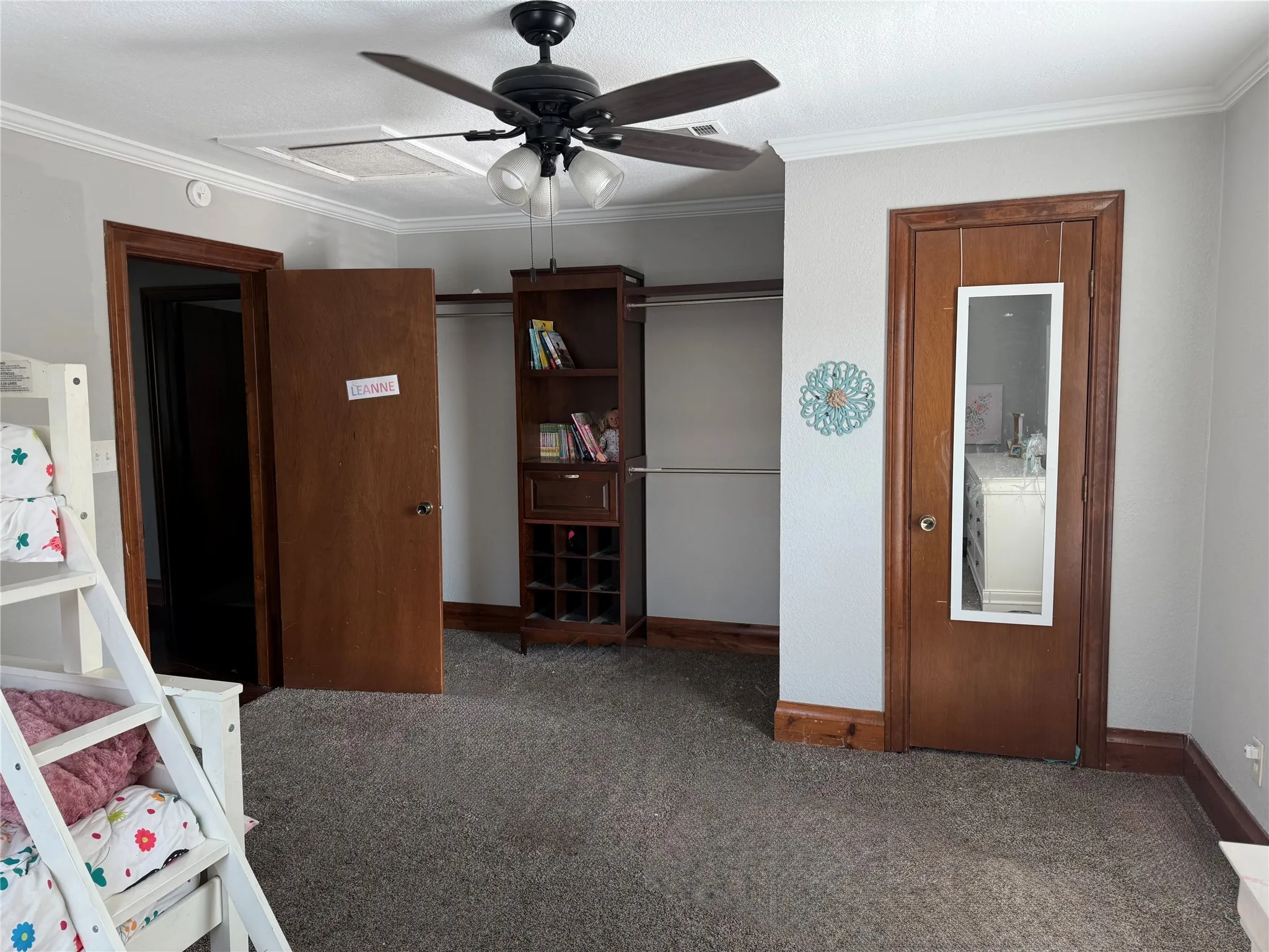 210 W Spring Upstairs bedroom