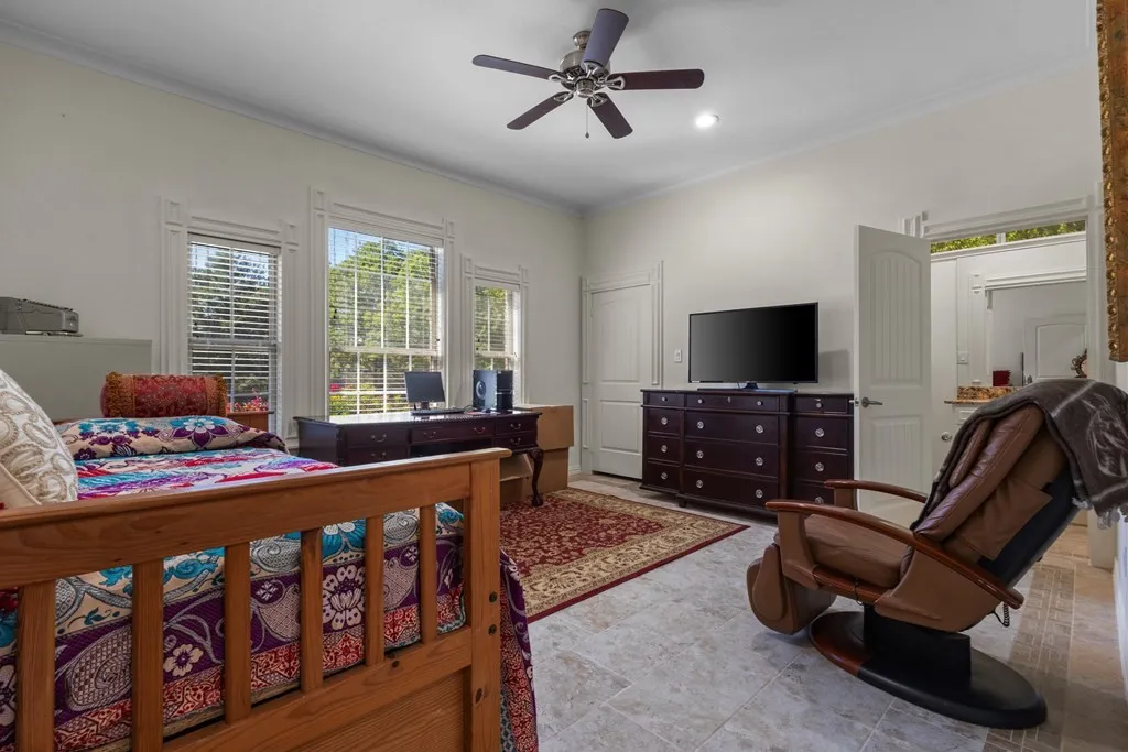Single Family Residence For Sale in Kaufman County , 17909 Terrace Drive, Kemp, Texas 75143, 4 Bedroom, 3 Bathroom, 3 Garage spaces, 3,476 Sqft, built in 2016, mls#21397893, Real Estate Agent in Kemp, Homes For Sale in Kaufman county, Homes For Sale in Kemp, Realtor in Kemp Texas, Real Estate Brokerage Independent Realty Texas, Luminita Cordes Realtor