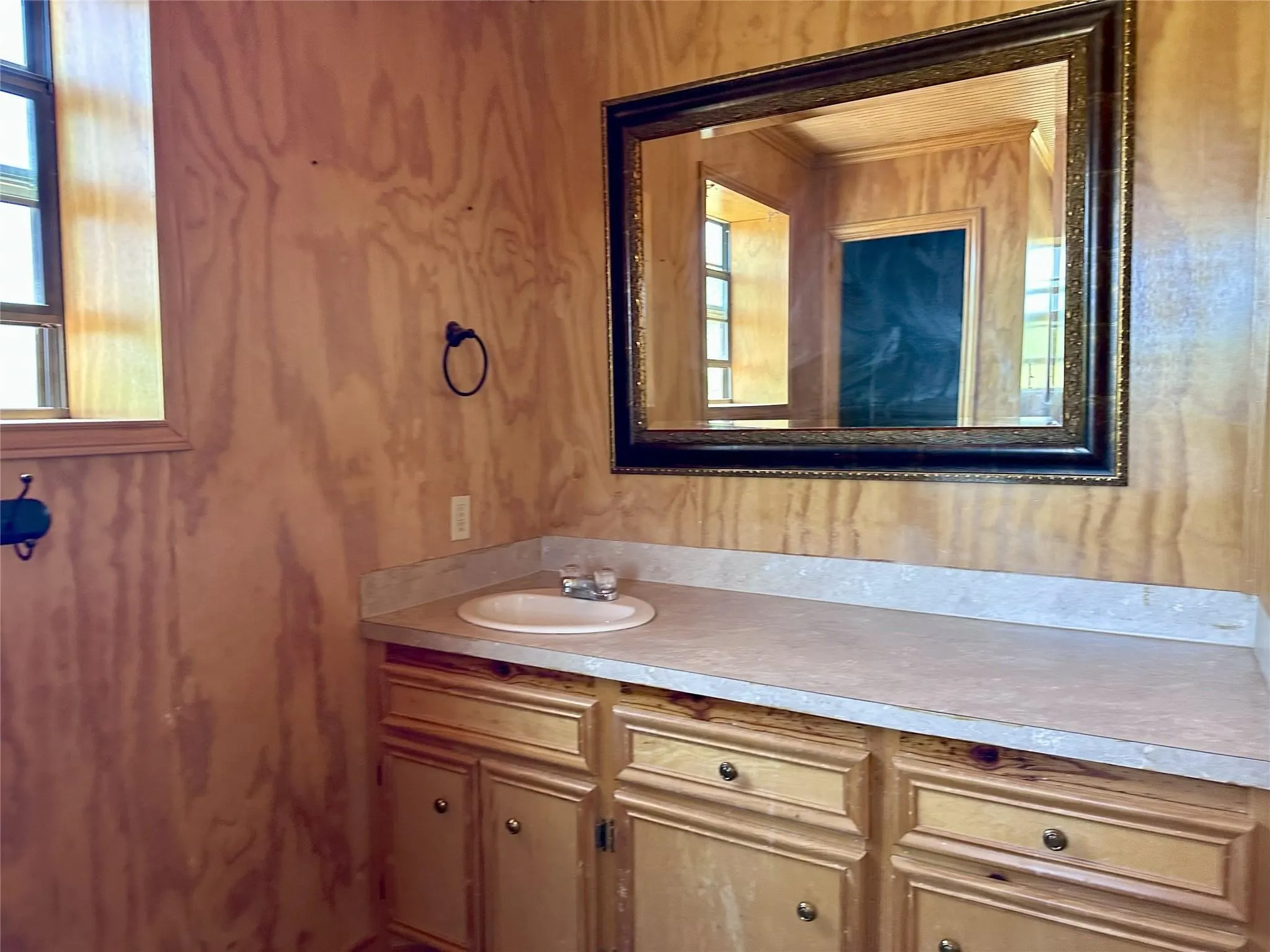 Ranch For Sale in Taylor County , 5725 Farm Market 604, Ovalo, Texas 79567, 0, 0, Garage spaces, 0 Sqft, built in 1934, mls#21397895, Real Estate Agent in Ovalo, Homes For Sale in Taylor county, Homes For Sale in Ovalo, Realtor in Ovalo Texas, Real Estate Brokerage Independent Realty Texas, Luminita Cordes Realtor