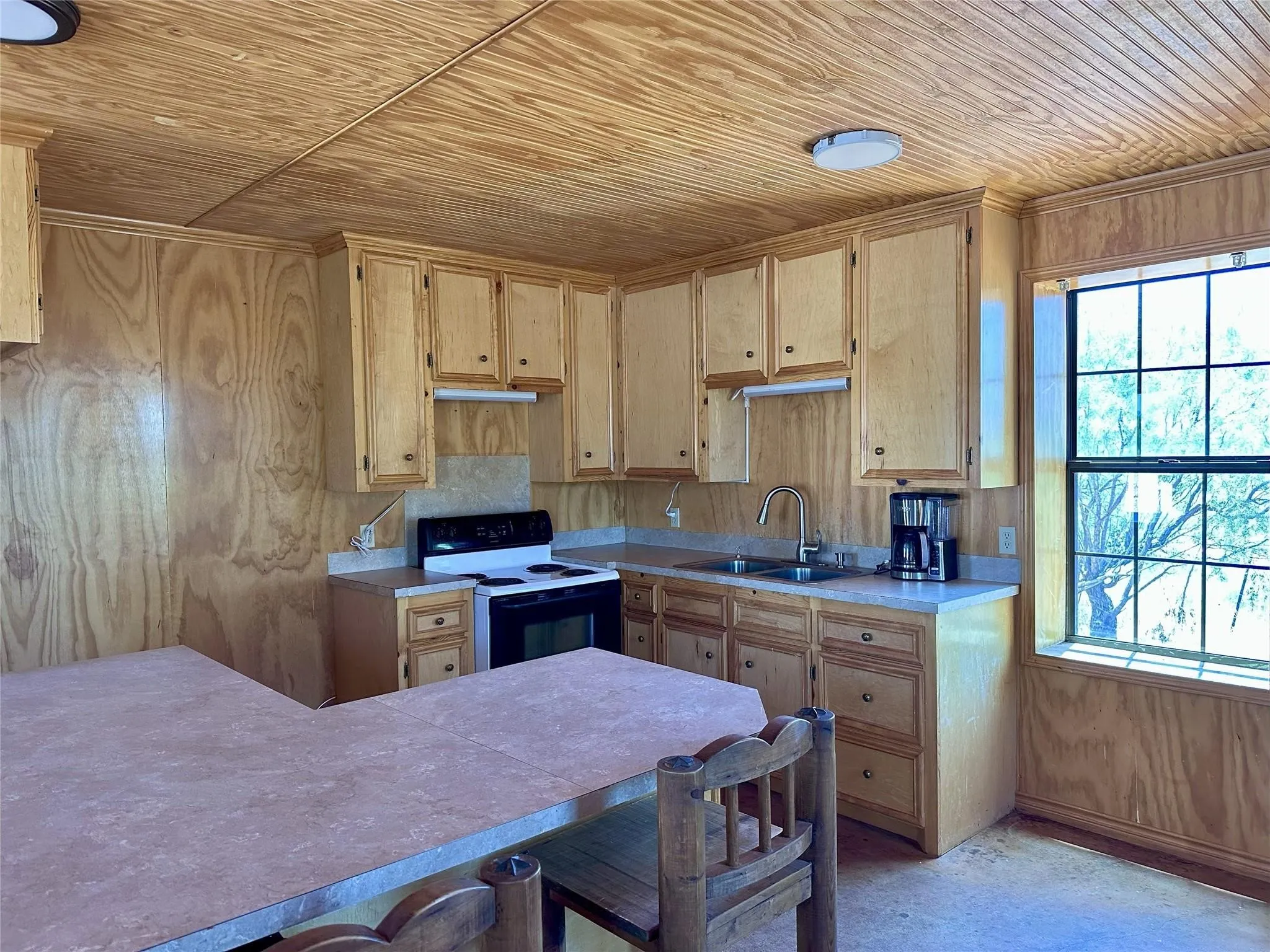 Ranch For Sale in Taylor County , 5725 Farm Market 604, Ovalo, Texas 79567, 0, 0, Garage spaces, 0 Sqft, built in 1934, mls#21397895, Real Estate Agent in Ovalo, Homes For Sale in Taylor county, Homes For Sale in Ovalo, Realtor in Ovalo Texas, Real Estate Brokerage Independent Realty Texas, Luminita Cordes Realtor