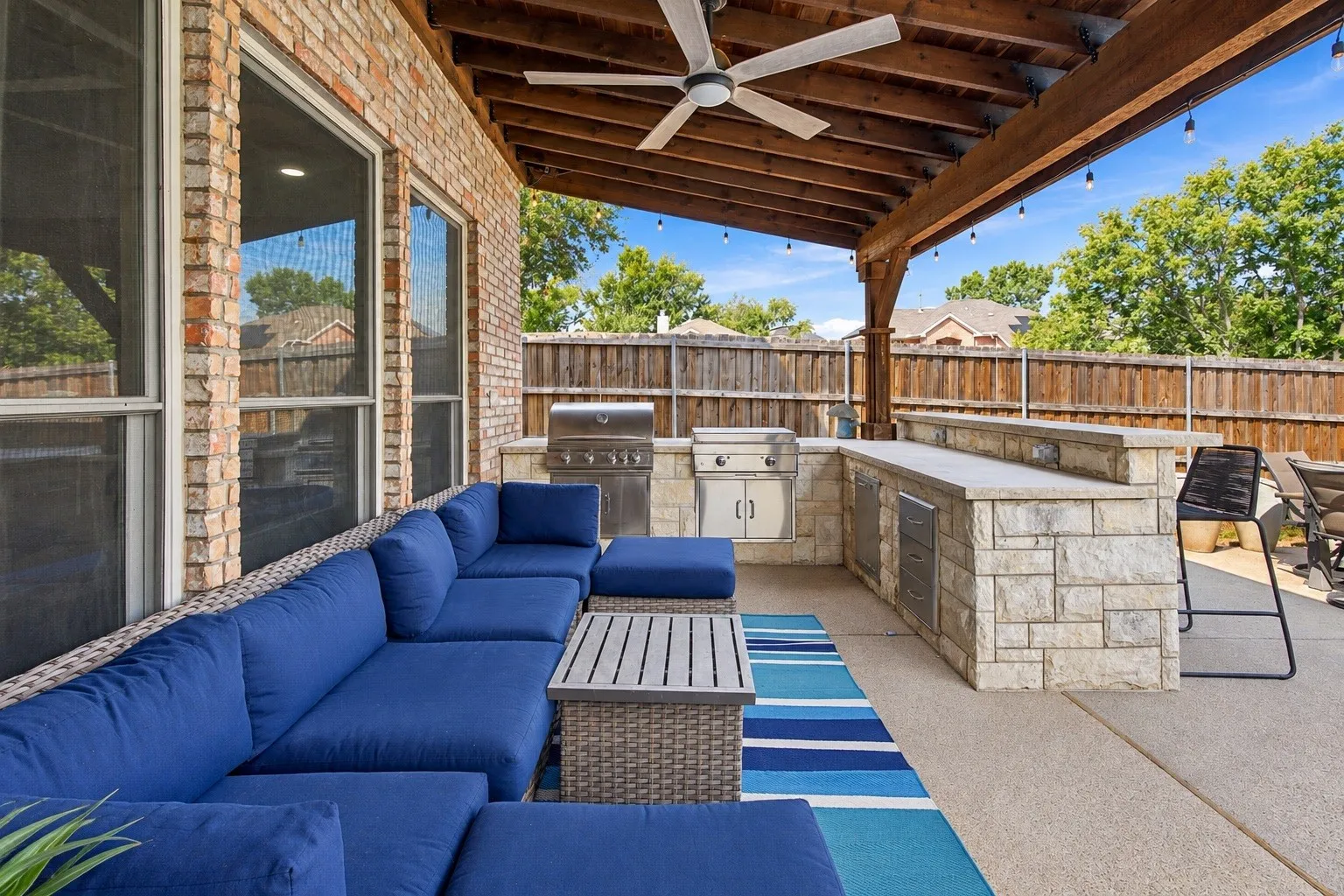 Single Family Residence For Sale in Denton County , 3005 Alcove Lane, Corinth, Texas 76210, 3 Bedroom, 3 Bathroom, 2 Garage spaces, 2,359 Sqft, built in 1998, mls#21397139, Real Estate Agent in Corinth, Homes For Sale in Denton county, Homes For Sale in Corinth, Realtor in Corinth Texas, Real Estate Brokerage Independent Realty Texas, Luminita Cordes Realtor