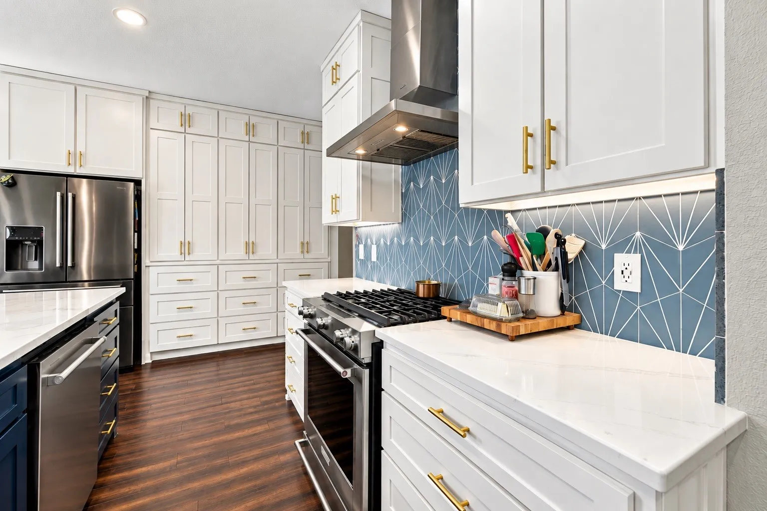 Single Family Residence For Sale in Denton County , 3005 Alcove Lane, Corinth, Texas 76210, 3 Bedroom, 3 Bathroom, 2 Garage spaces, 2,359 Sqft, built in 1998, mls#21397139, Real Estate Agent in Corinth, Homes For Sale in Denton county, Homes For Sale in Corinth, Realtor in Corinth Texas, Real Estate Brokerage Independent Realty Texas, Luminita Cordes Realtor