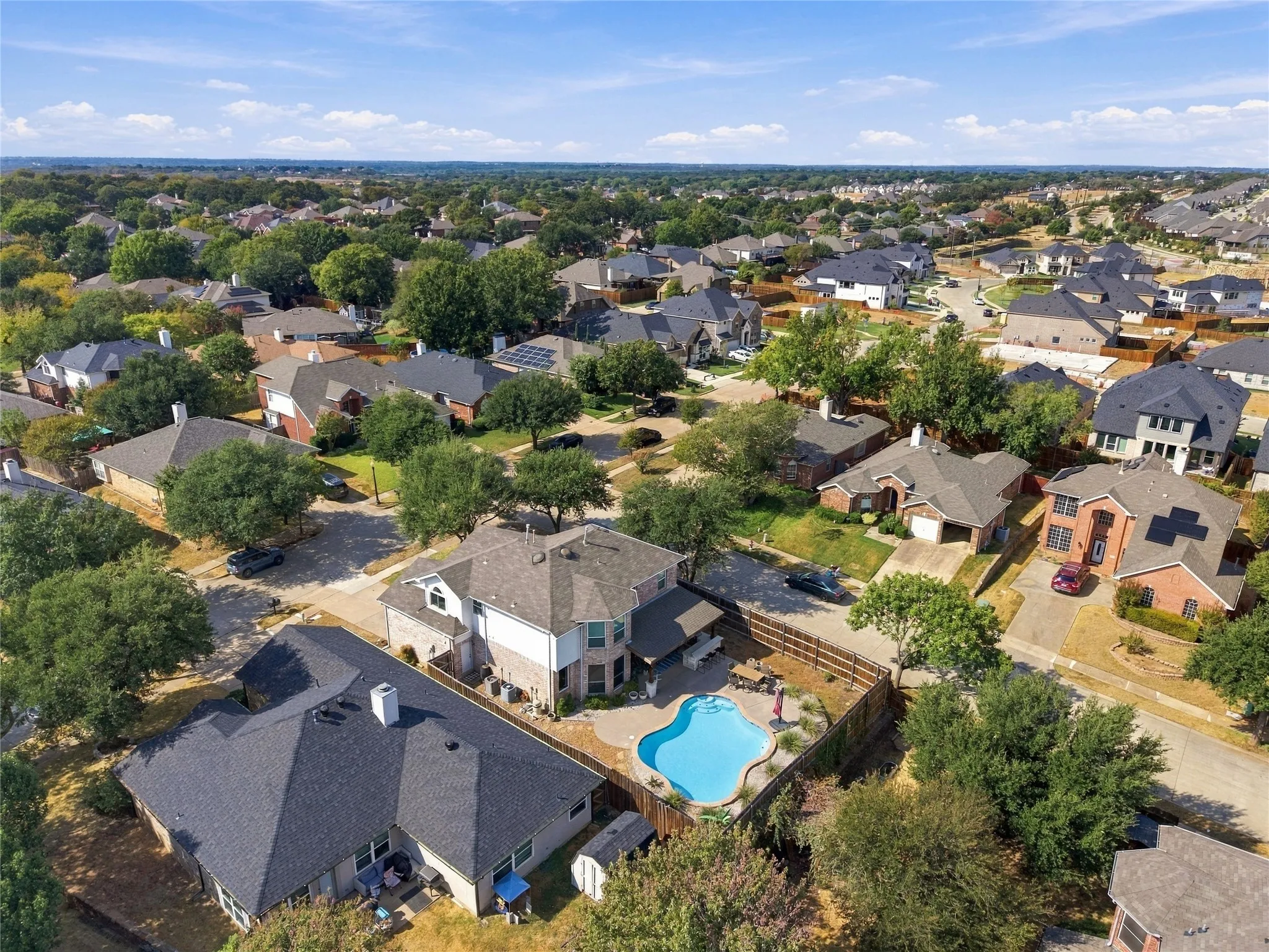 Single Family Residence For Sale in Denton County , 3005 Alcove Lane, Corinth, Texas 76210, 3 Bedroom, 3 Bathroom, 2 Garage spaces, 2,359 Sqft, built in 1998, mls#21397139, Real Estate Agent in Corinth, Homes For Sale in Denton county, Homes For Sale in Corinth, Realtor in Corinth Texas, Real Estate Brokerage Independent Realty Texas, Luminita Cordes Realtor