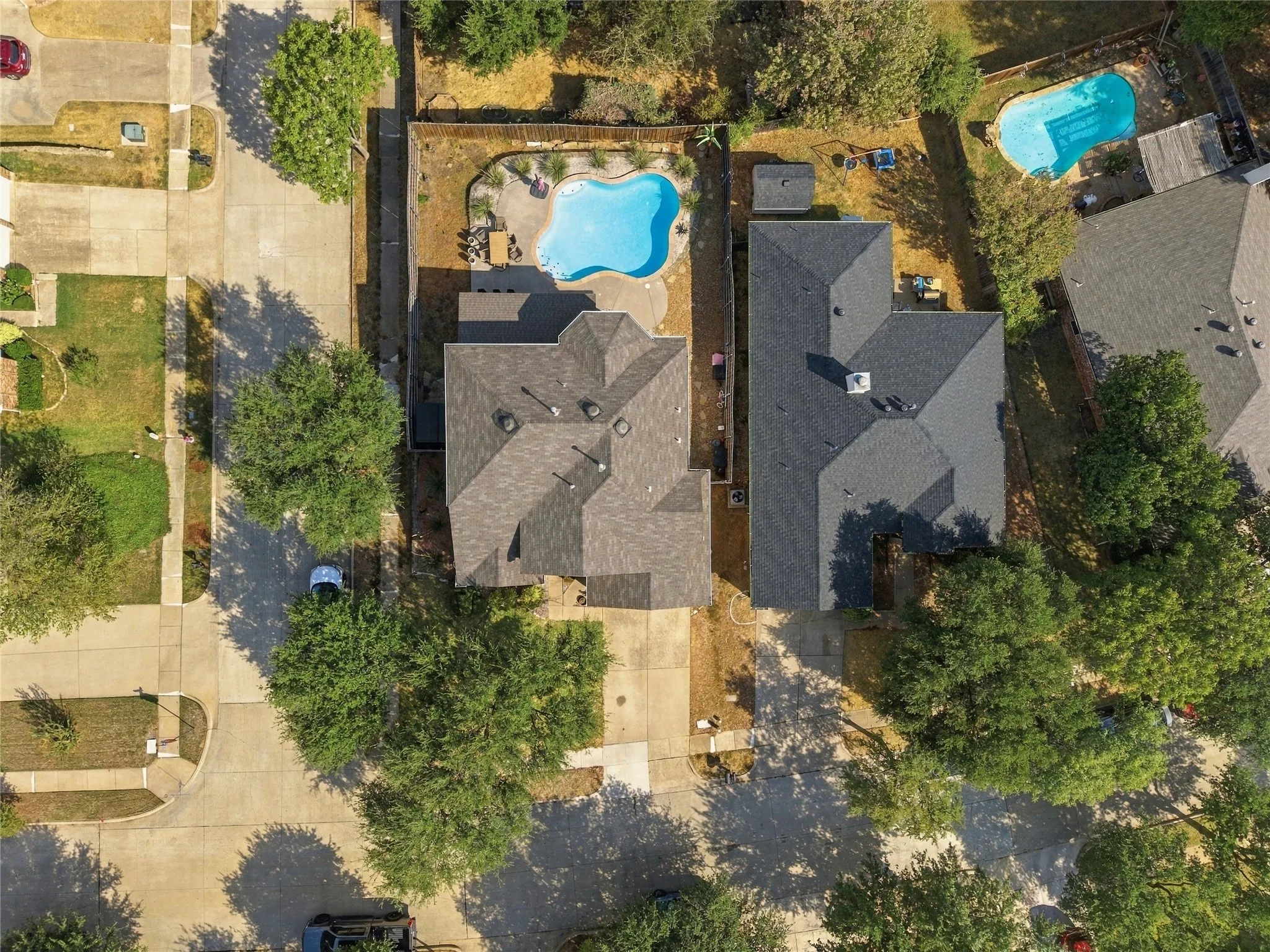 Single Family Residence For Sale in Denton County , 3005 Alcove Lane, Corinth, Texas 76210, 3 Bedroom, 3 Bathroom, 2 Garage spaces, 2,359 Sqft, built in 1998, mls#21397139, Real Estate Agent in Corinth, Homes For Sale in Denton county, Homes For Sale in Corinth, Realtor in Corinth Texas, Real Estate Brokerage Independent Realty Texas, Luminita Cordes Realtor