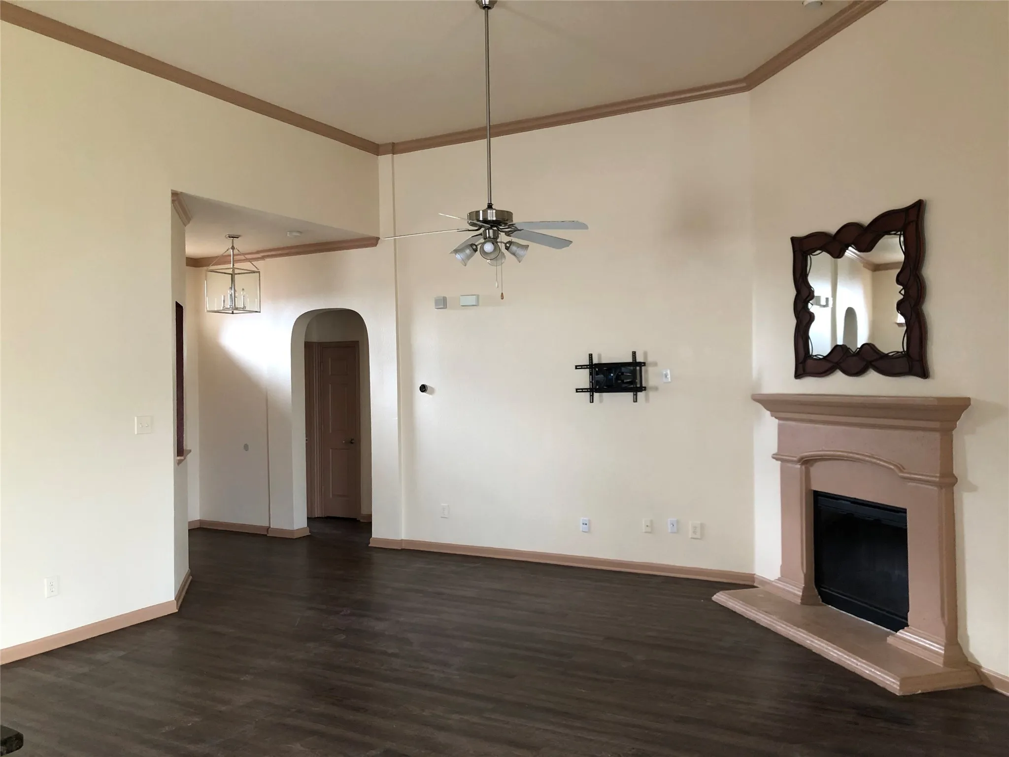 Single Family Residence For Rent in Tarrant County , 14036 Coyote Trail, Fort Worth, Texas 76052, 3 Bedroom, 2 Bathroom, 2 Garage spaces, 1,540 Sqft, built in 2006, mls#21397875, Real Estate Agent in Fort Worth, Homes For Rent in Tarrant county, Homes For Rent in Fort Worth, Realtor in Fort Worth Texas, Real Estate Brokerage Independent Realty Texas, Luminita Cordes Realtor
