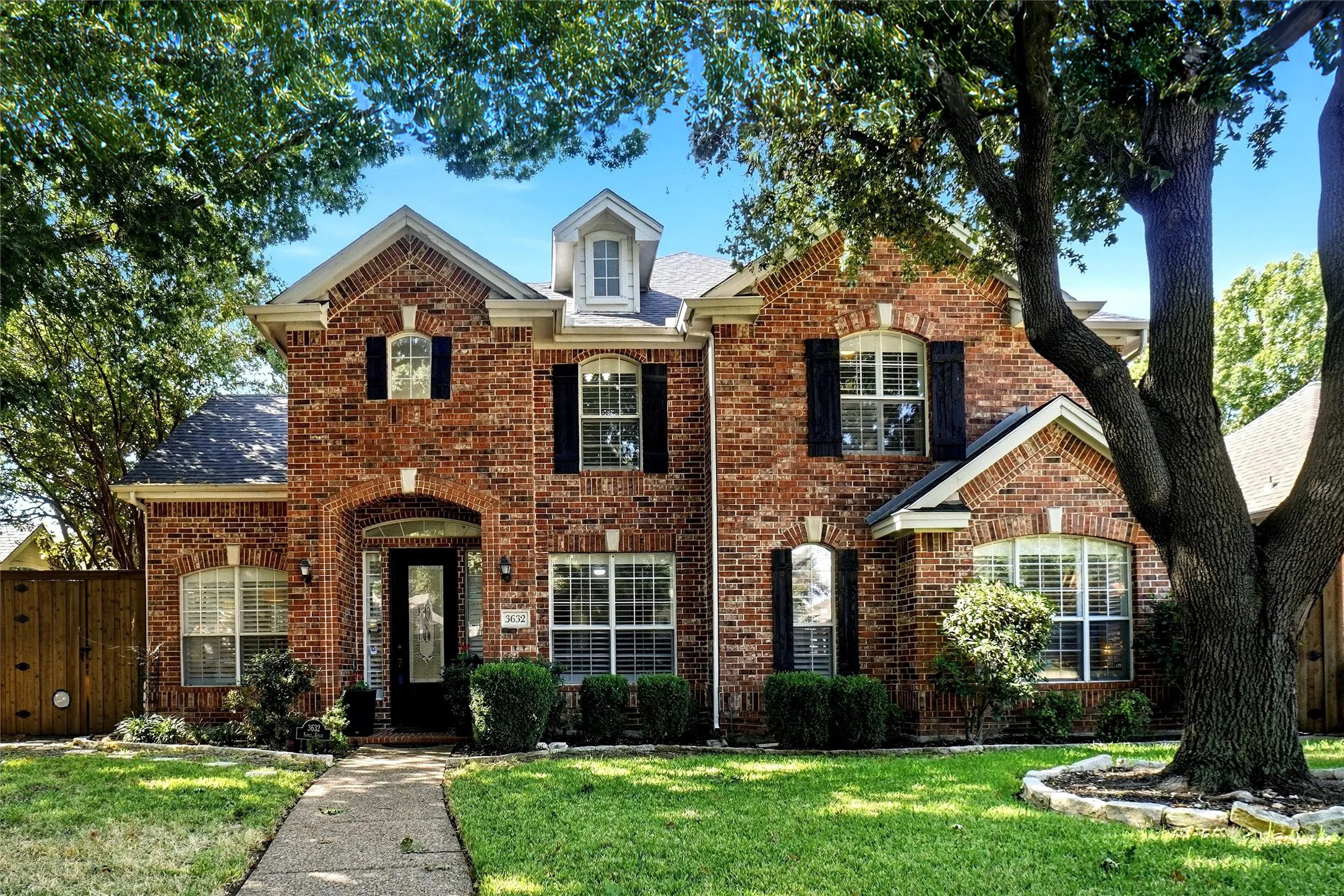 Single Family Residence For Sale in Denton County , 3632 Sable Ridge Drive, Dallas, Texas 75287, 4 Bedroom, 4 Bathroom, 2 Garage spaces, 3,202 Sqft, built in 1998, mls#21395313, Real Estate Agent in Dallas, Homes For Sale in Denton county, Homes For Sale in Dallas, Realtor in Dallas Texas, Real Estate Brokerage Independent Realty Texas, Luminita Cordes Realtor