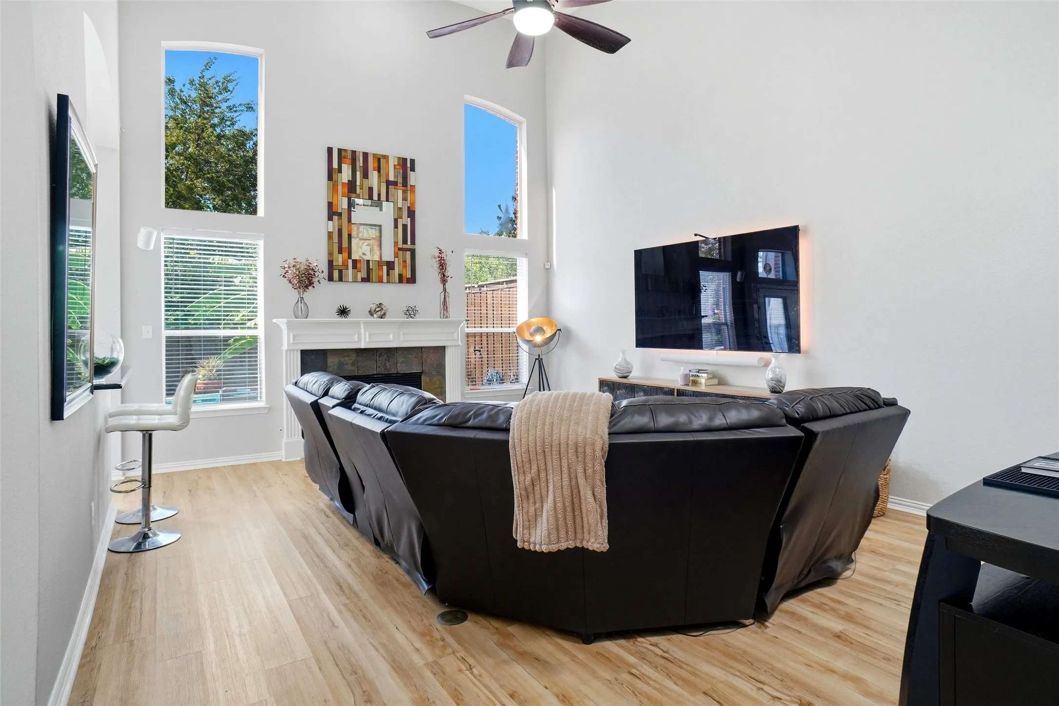 Single Family Residence For Sale in Denton County , 3632 Sable Ridge Drive, Dallas, Texas 75287, 4 Bedroom, 4 Bathroom, 2 Garage spaces, 3,202 Sqft, built in 1998, mls#21395313, Real Estate Agent in Dallas, Homes For Sale in Denton county, Homes For Sale in Dallas, Realtor in Dallas Texas, Real Estate Brokerage Independent Realty Texas, Luminita Cordes Realtor