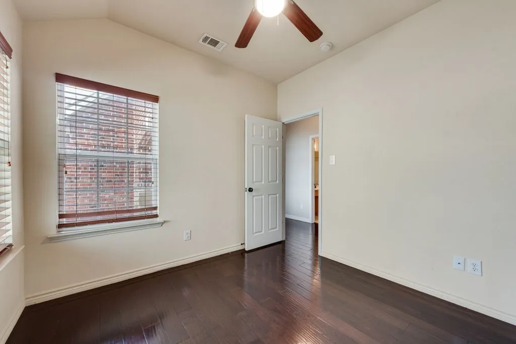 Single Family Residence For Rent in Denton County , 5846 Pinebrook Drive, The Colony, Texas 75056, 3 Bedroom, 2 Bathroom, 2 Garage spaces, 2,027 Sqft, built in 2007, mls#21397901, Real Estate Agent in The Colony, Homes For Rent in Denton county, Homes For Rent in The Colony, Realtor in The Colony Texas, Real Estate Brokerage Independent Realty Texas, Luminita Cordes Realtor