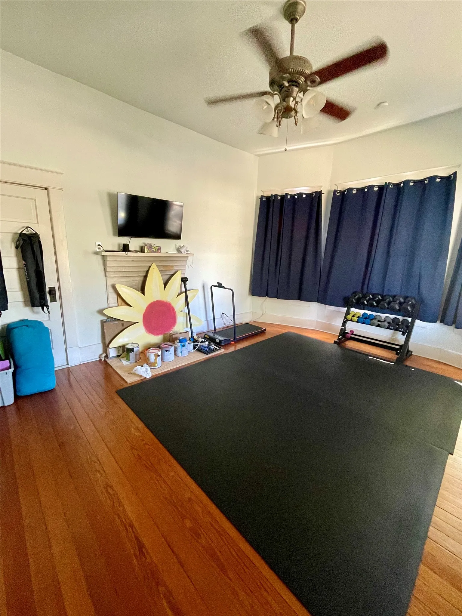 Single Family Residence For Sale in Callahan County , 200 N Avenue C, Cross Plains, Texas 76443, 3 Bedroom, 2 Bathroom, Garage spaces, 1,408 Sqft, built in 1910, mls#21397697, Real Estate Agent in Cross Plains, Homes For Sale in Callahan county, Homes For Sale in Cross Plains, Realtor in Cross Plains Texas, Real Estate Brokerage Independent Realty Texas, Luminita Cordes Realtor