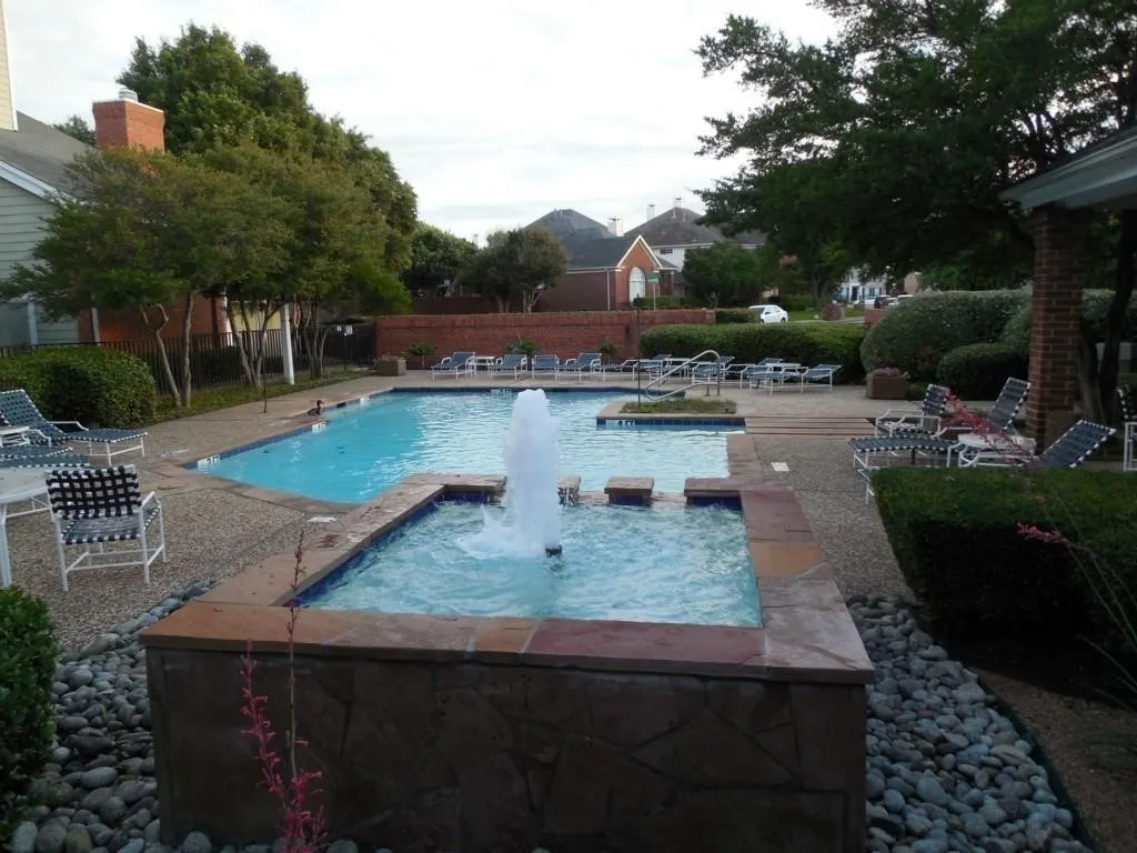Condominium For Rent in Collin County , 6220 Bentwood Trail 1401, Dallas, Texas 75252, 1 Bedroom, 1 Bathroom, 1 Garage spaces, 610 Sqft, built in 1984, mls#21397909, Real Estate Agent in Dallas, Homes For Rent in Collin county, Homes For Rent in Dallas, Realtor in Dallas Texas, Real Estate Brokerage Independent Realty Texas, Luminita Cordes Realtor