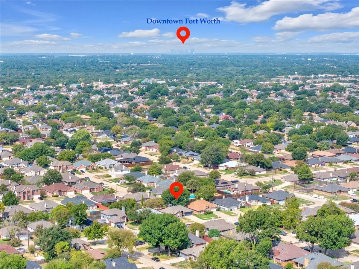 Single Family Residence For Sale in Tarrant County , 6608 Stetter Drive, Arlington, Texas 76001, 3 Bedroom, 2 Bathroom, 2 Garage spaces, 1,273 Sqft, built in 1992, mls#21397923, Real Estate Agent in Arlington, Homes For Sale in Tarrant county, Homes For Sale in Arlington, Realtor in Arlington Texas, Real Estate Brokerage Independent Realty Texas, Luminita Cordes Realtor