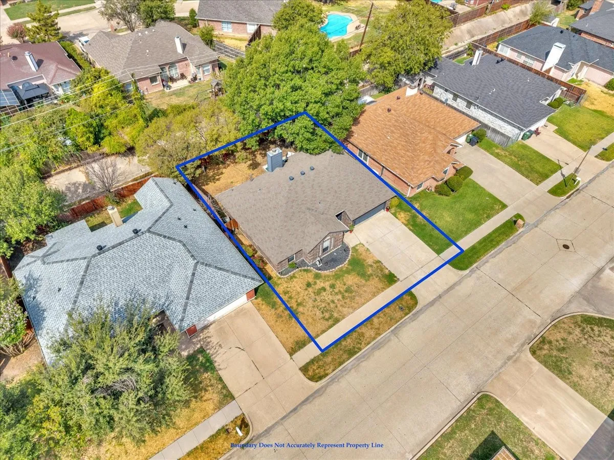 Single Family Residence For Sale in Tarrant County , 6608 Stetter Drive, Arlington, Texas 76001, 3 Bedroom, 2 Bathroom, 2 Garage spaces, 1,273 Sqft, built in 1992, mls#21397923, Real Estate Agent in Arlington, Homes For Sale in Tarrant county, Homes For Sale in Arlington, Realtor in Arlington Texas, Real Estate Brokerage Independent Realty Texas, Luminita Cordes Realtor