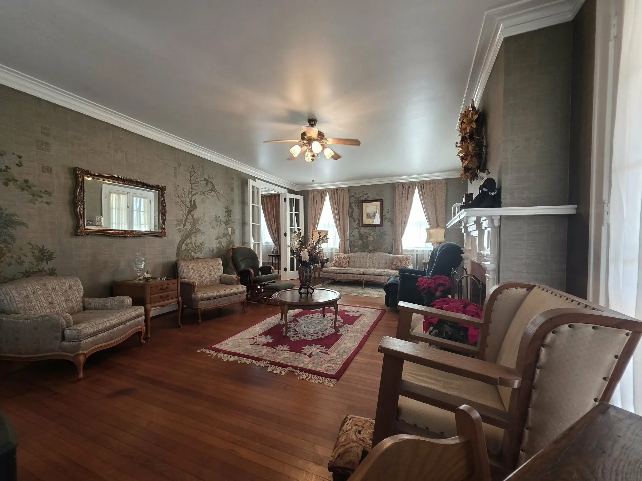Single Family Residence For Sale in Limestone County , 401 S 8th Street, Coolidge, Texas 76635, 4 Bedroom, 4 Bathroom, 2 Garage spaces, 2,538 Sqft, built in 1923, mls#21396520, Real Estate Agent in Coolidge, Homes For Sale in Limestone county, Homes For Sale in Coolidge, Realtor in Coolidge Texas, Real Estate Brokerage Independent Realty Texas, Luminita Cordes Realtor