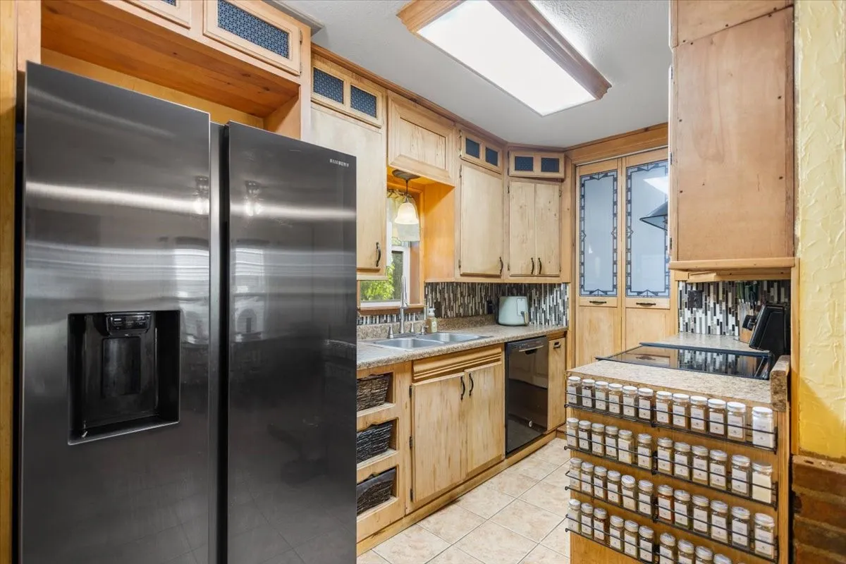 Single Family Residence For Sale in Upshur County , 2360 Elk Road, Gilmer, Texas 75644, 2 Bedroom, 2 Bathroom, Garage spaces, 1,325 Sqft, built in 1992, mls#21397942, Real Estate Agent in Gilmer, Homes For Sale in Upshur county, Homes For Sale in Gilmer, Realtor in Gilmer Texas, Real Estate Brokerage Independent Realty Texas, Luminita Cordes Realtor
