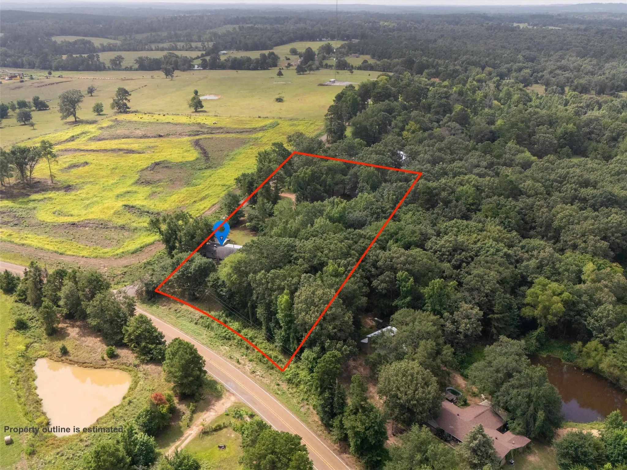 Single Family Residence For Sale in Upshur County , 2360 Elk Road, Gilmer, Texas 75644, 2 Bedroom, 2 Bathroom, Garage spaces, 1,325 Sqft, built in 1992, mls#21397942, Real Estate Agent in Gilmer, Homes For Sale in Upshur county, Homes For Sale in Gilmer, Realtor in Gilmer Texas, Real Estate Brokerage Independent Realty Texas, Luminita Cordes Realtor