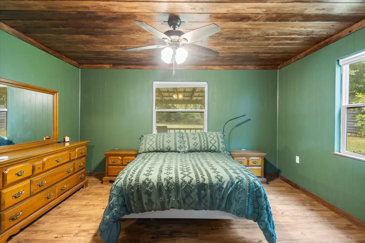 Single Family Residence For Sale in Upshur County , 2360 Elk Road, Gilmer, Texas 75644, 2 Bedroom, 2 Bathroom, Garage spaces, 1,325 Sqft, built in 1992, mls#21397942, Real Estate Agent in Gilmer, Homes For Sale in Upshur county, Homes For Sale in Gilmer, Realtor in Gilmer Texas, Real Estate Brokerage Independent Realty Texas, Luminita Cordes Realtor