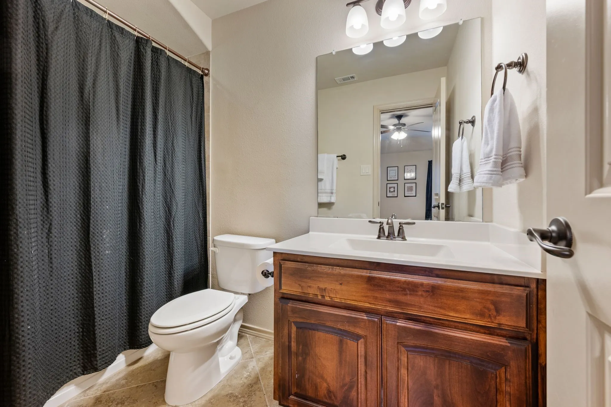 Single Family Residence For Sale in Denton County , 1701 Mcgee Avenue, Argyle, Texas 76226, 3 Bedroom, 3 Bathroom, 2 Garage spaces, 2,513 Sqft, built in 2016, mls#21397240, Real Estate Agent in Argyle, Homes For Sale in Denton county, Homes For Sale in Argyle, Realtor in Argyle Texas, Real Estate Brokerage Independent Realty Texas, Luminita Cordes Realtor