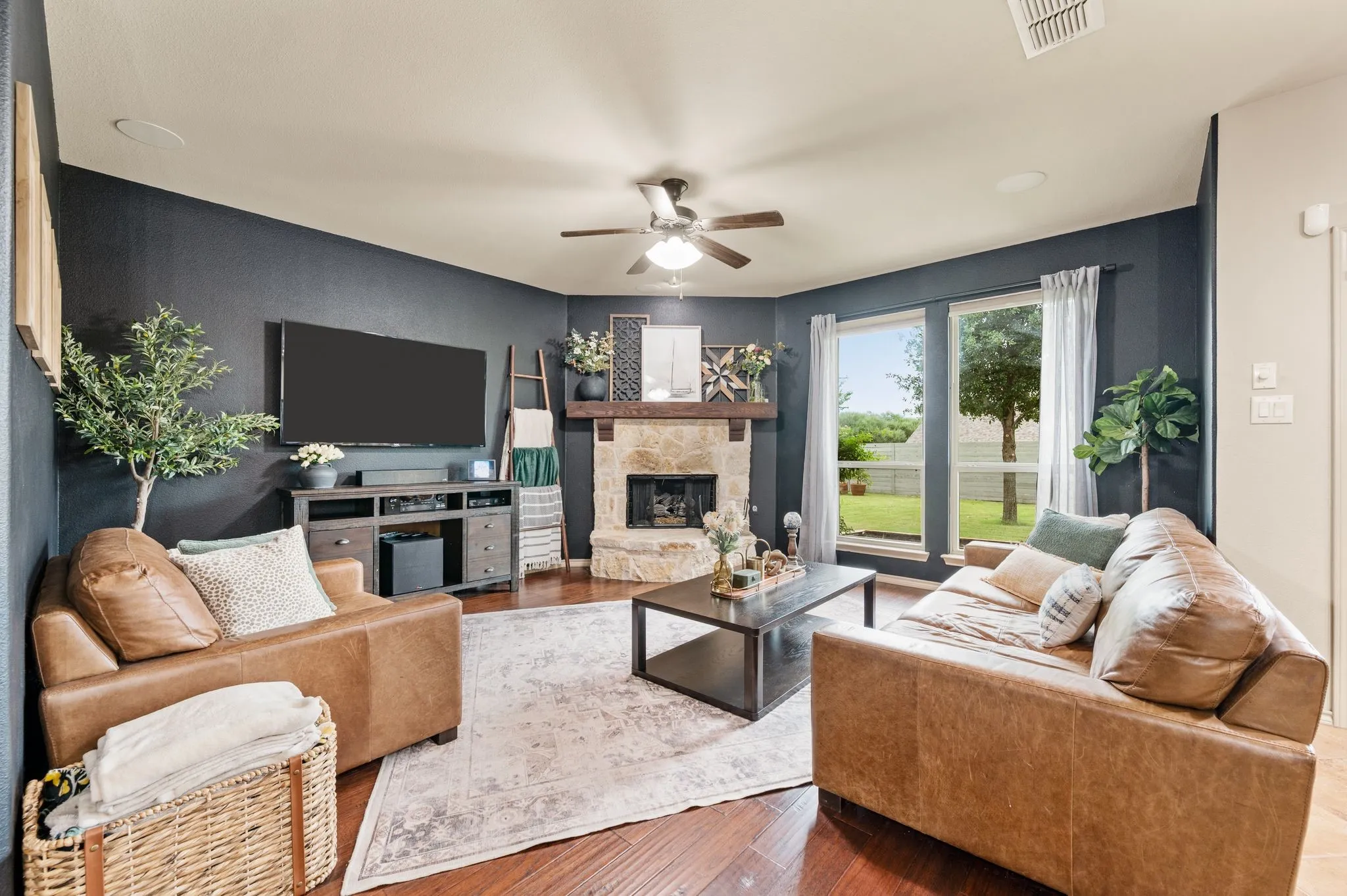 Single Family Residence For Sale in Denton County , 1701 Mcgee Avenue, Argyle, Texas 76226, 3 Bedroom, 3 Bathroom, 2 Garage spaces, 2,513 Sqft, built in 2016, mls#21397240, Real Estate Agent in Argyle, Homes For Sale in Denton county, Homes For Sale in Argyle, Realtor in Argyle Texas, Real Estate Brokerage Independent Realty Texas, Luminita Cordes Realtor